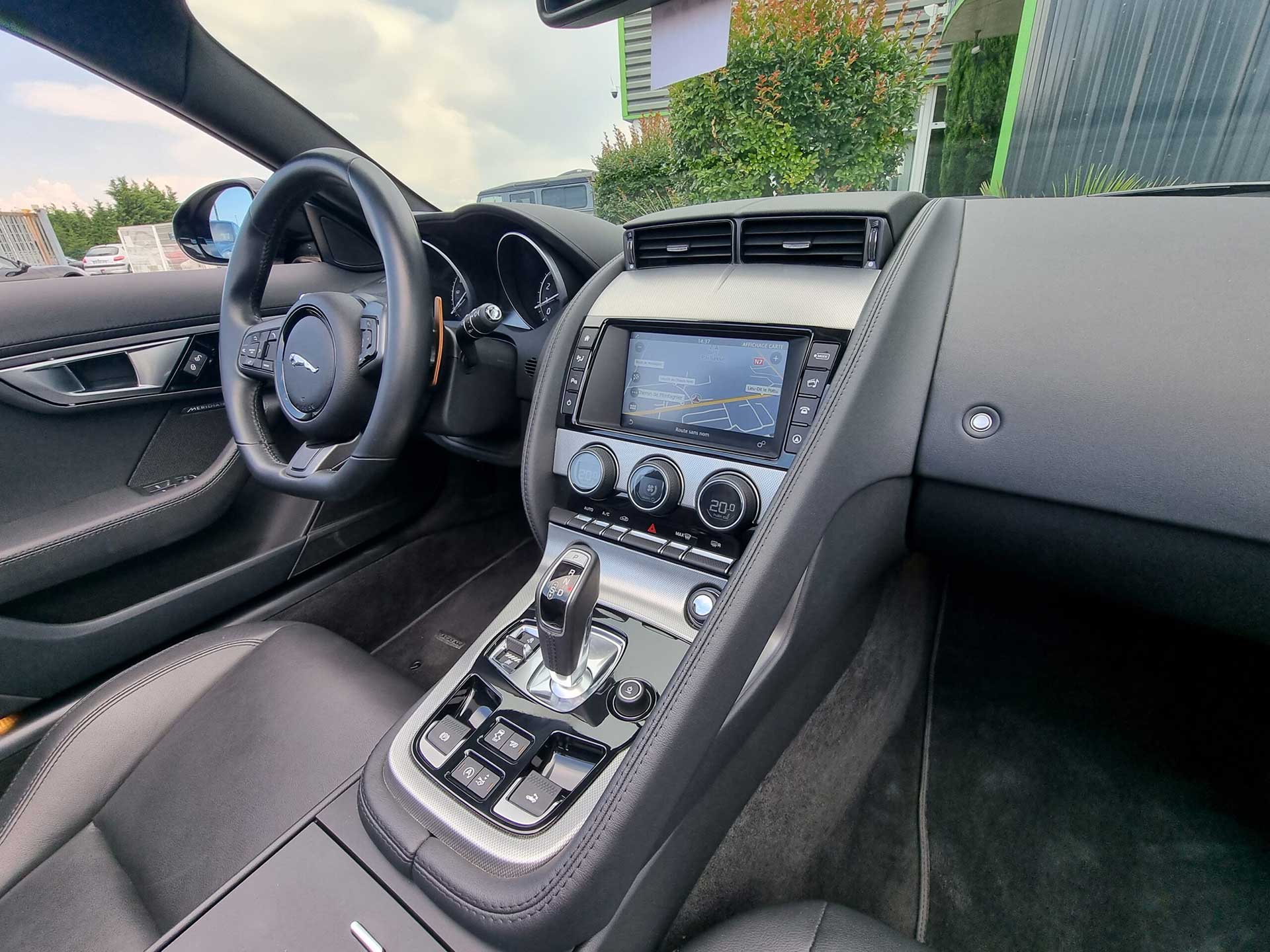 Photo JAGUAR F TYPE CABRIOLET 3.0 V6 340CV