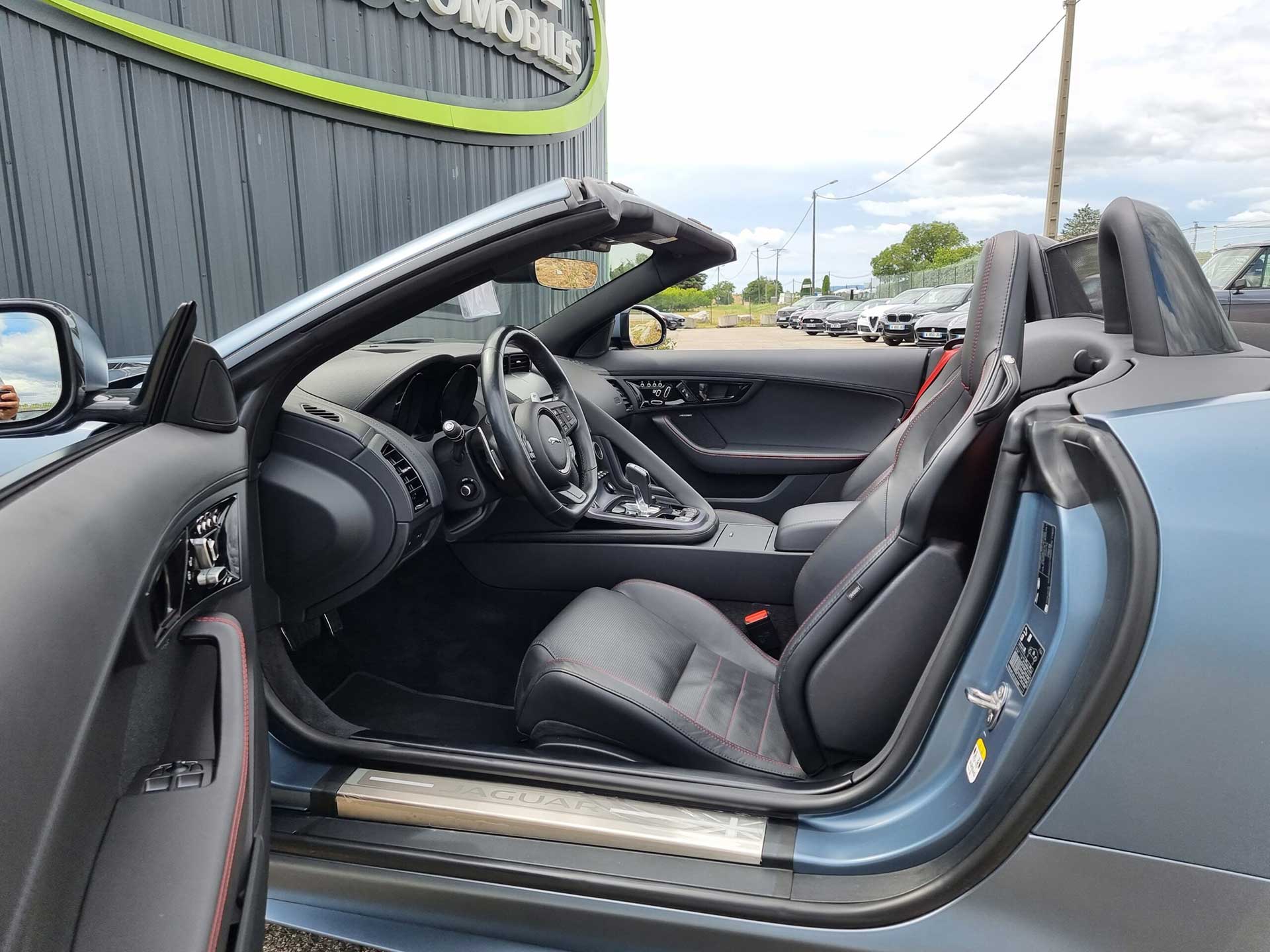 Photo JAGUAR F TYPE CABRIOLET 3.0 V6 380CV BVA8 R-DYNAMIC