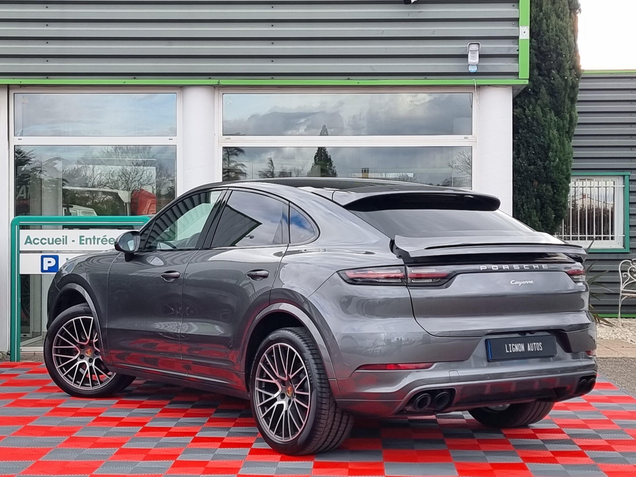 Photo PORSCHE CAYENNE COUPE 3.0 V6 340 CH PAS DE MALUS