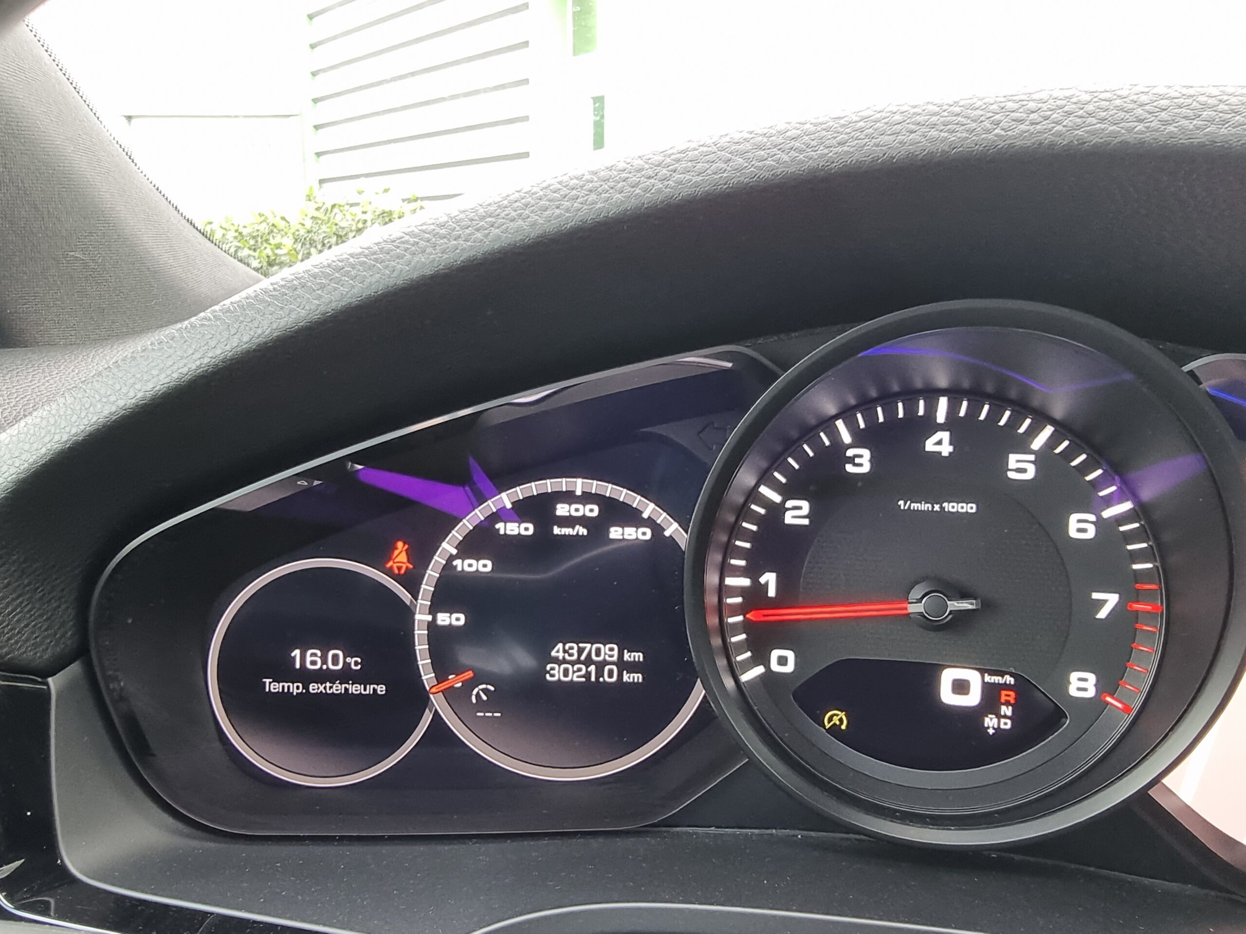 Photo PORSCHE CAYENNE COUPE 3.0 V6 340 CH PAS DE MALUS