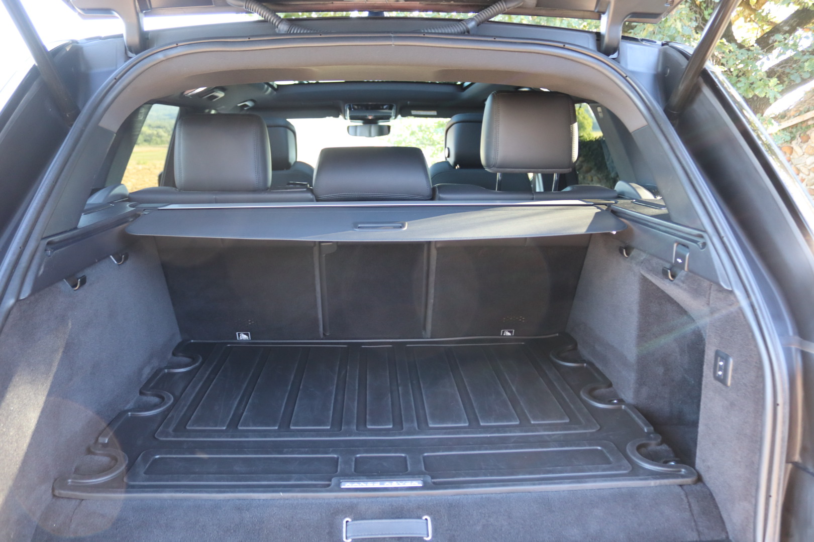 Photo LAND ROVER RANGER ROVER SPORT P400E HSE PHEV
