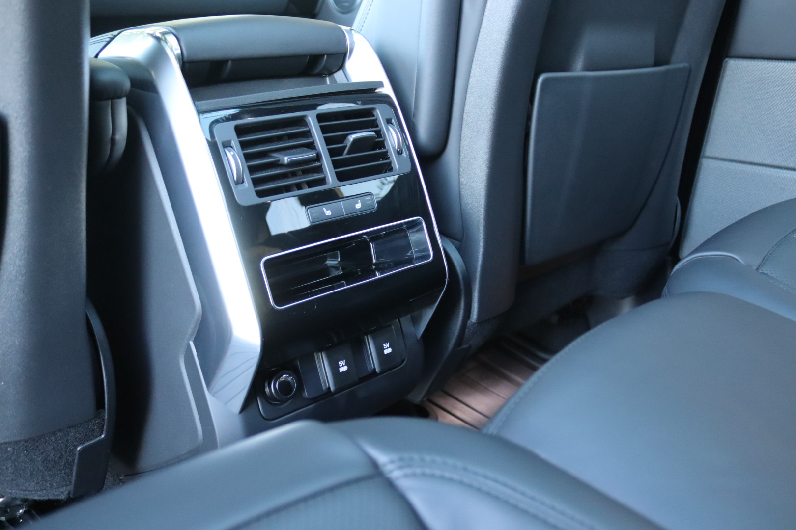 Photo LAND ROVER RANGER ROVER SPORT P400E HSE PHEV