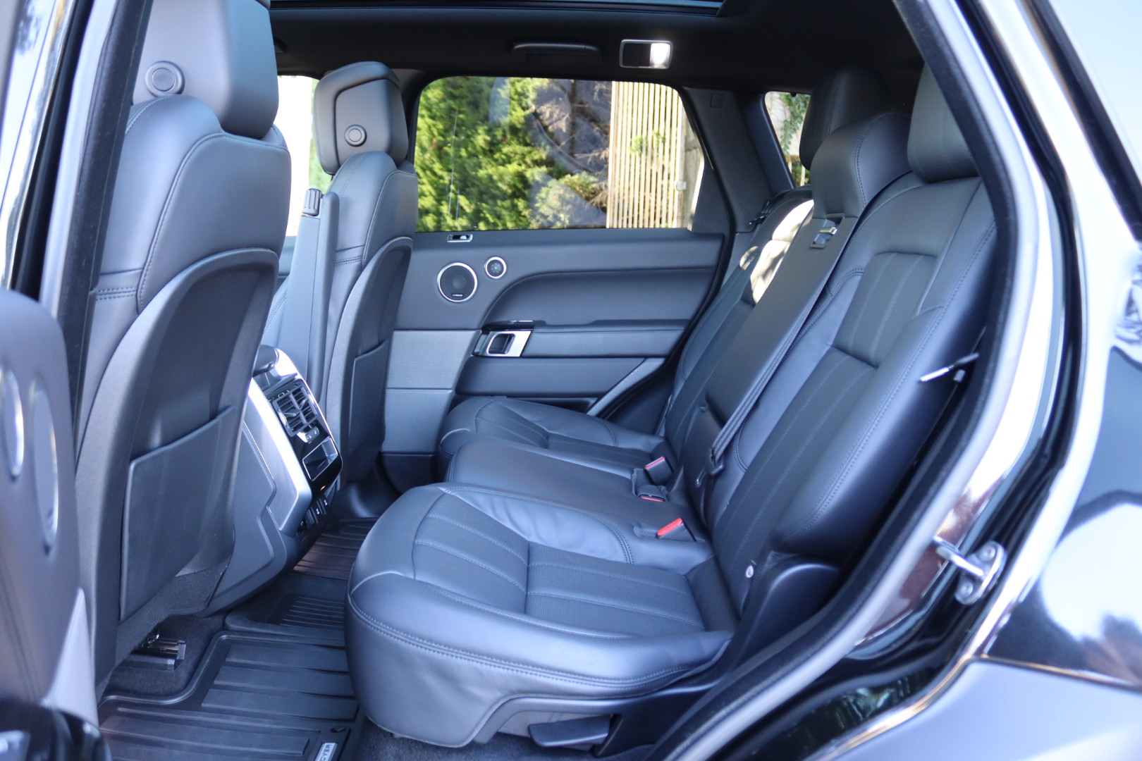 Photo LAND ROVER RANGER ROVER SPORT P400E HSE PHEV