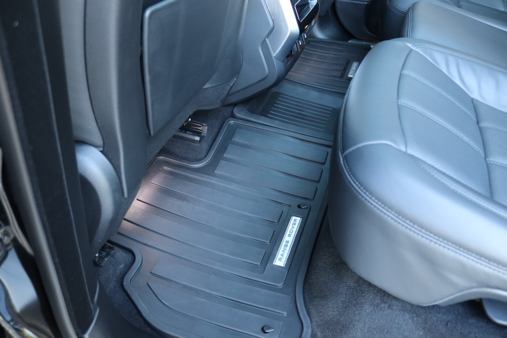 Photo LAND ROVER RANGER ROVER SPORT P400E HSE PHEV