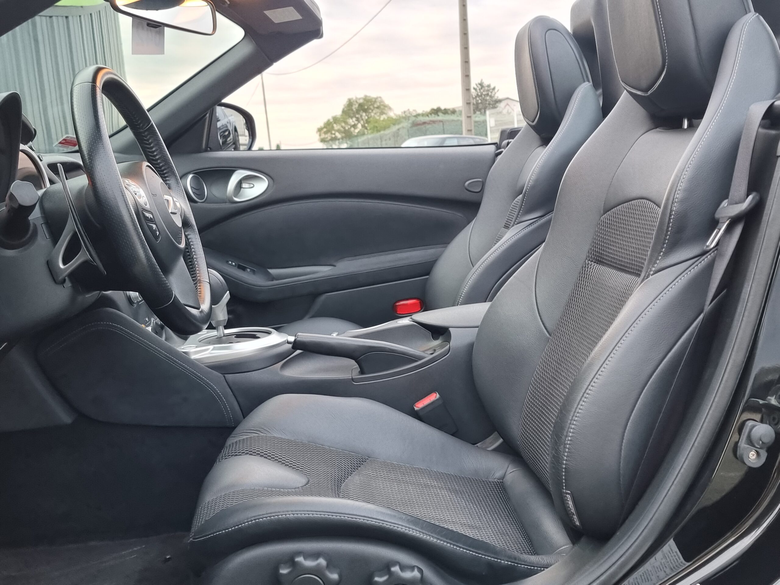 Photo NISSAN 370Z ROADSTER V6 3.7L 328CH PACK BVA7