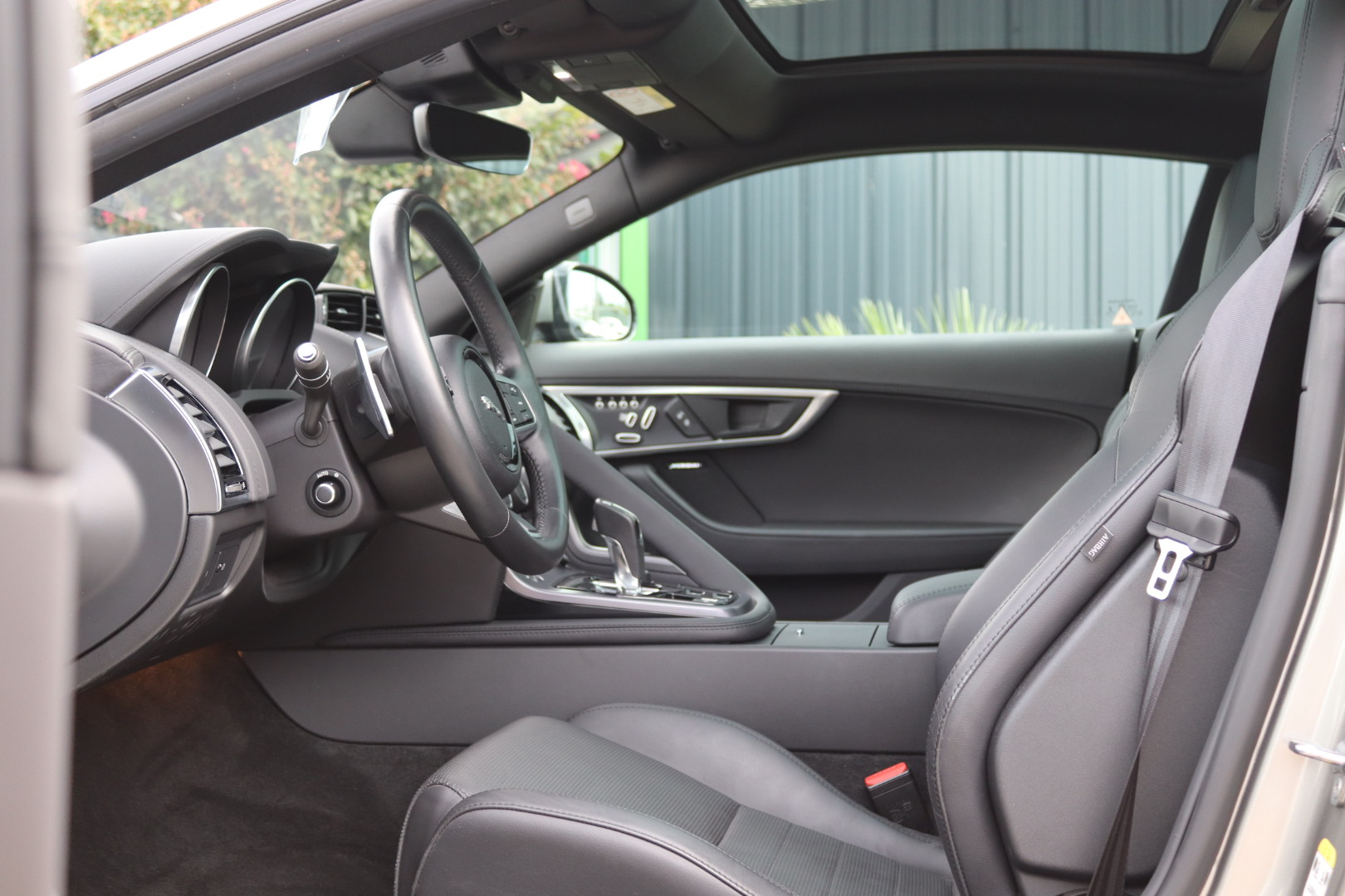 Photo JAGUAR F TYPE COUPÉ 3.0 V6 340CH