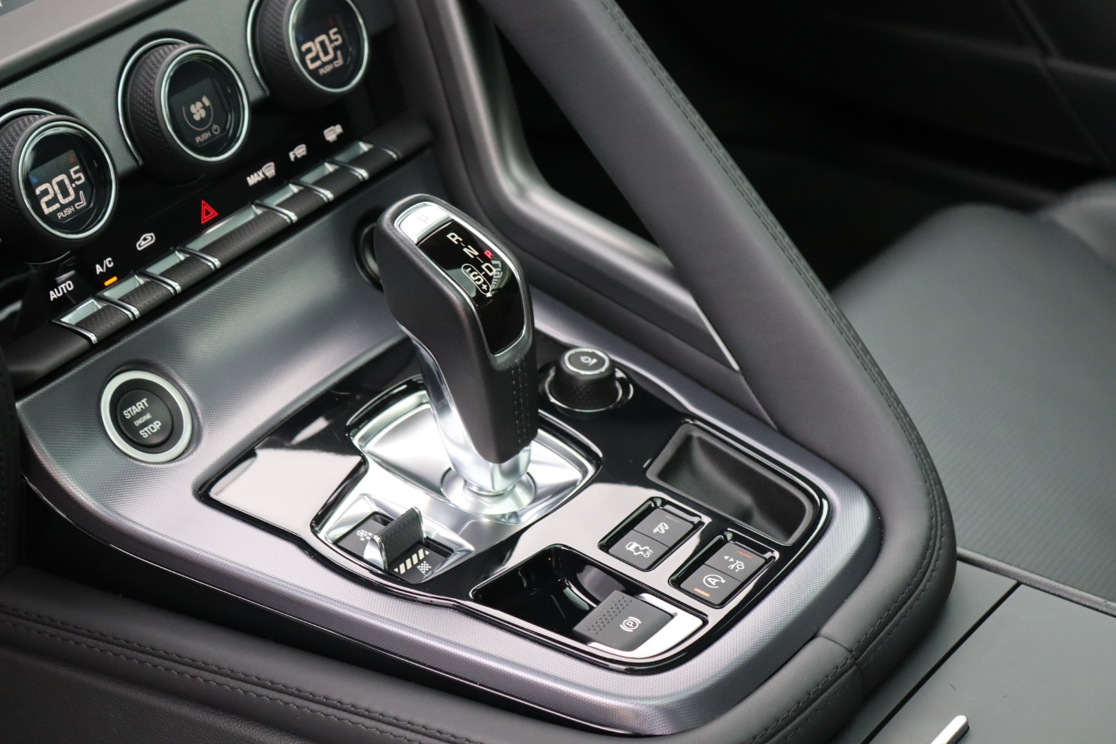 Photo JAGUAR F TYPE COUPÉ 3.0 V6 340CH