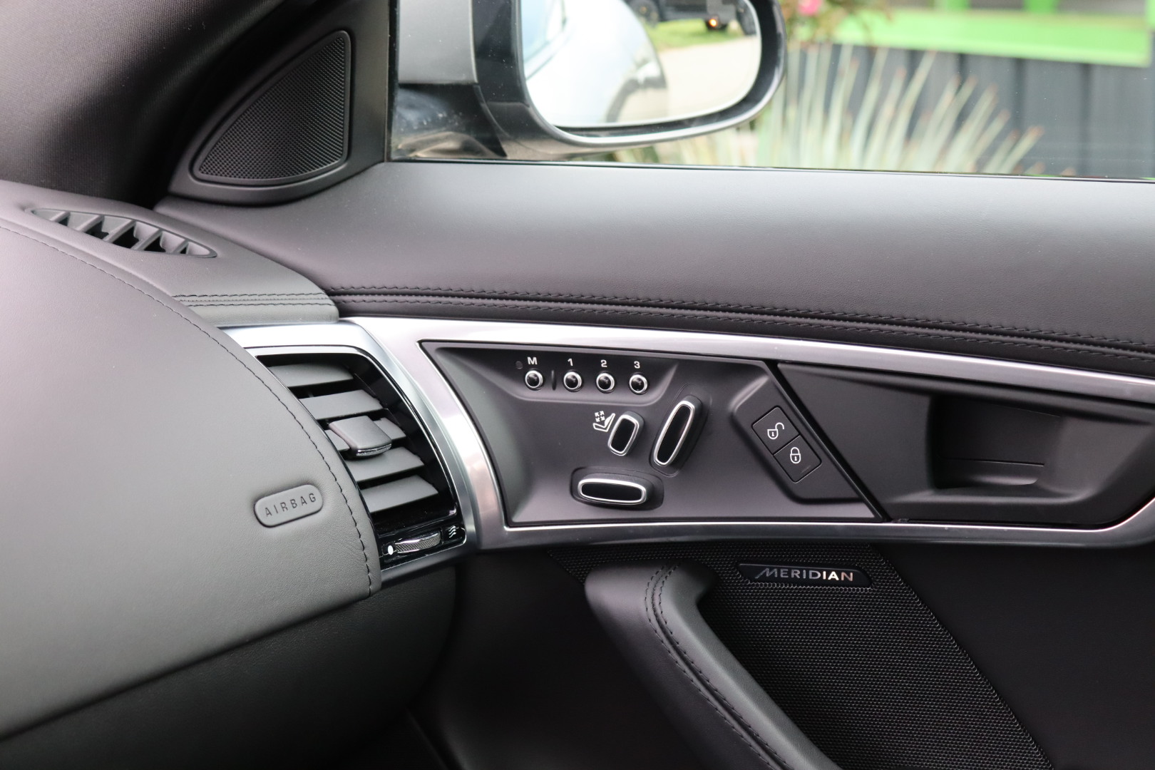 Photo JAGUAR F TYPE COUPÉ 3.0 V6 340CH