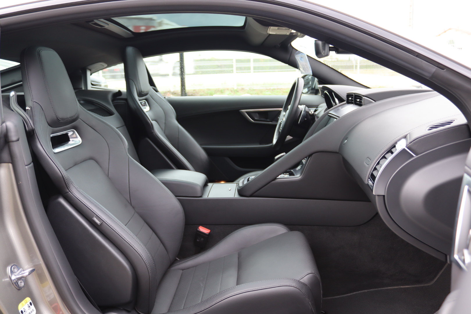 Photo JAGUAR F TYPE COUPÉ 3.0 V6 340CH