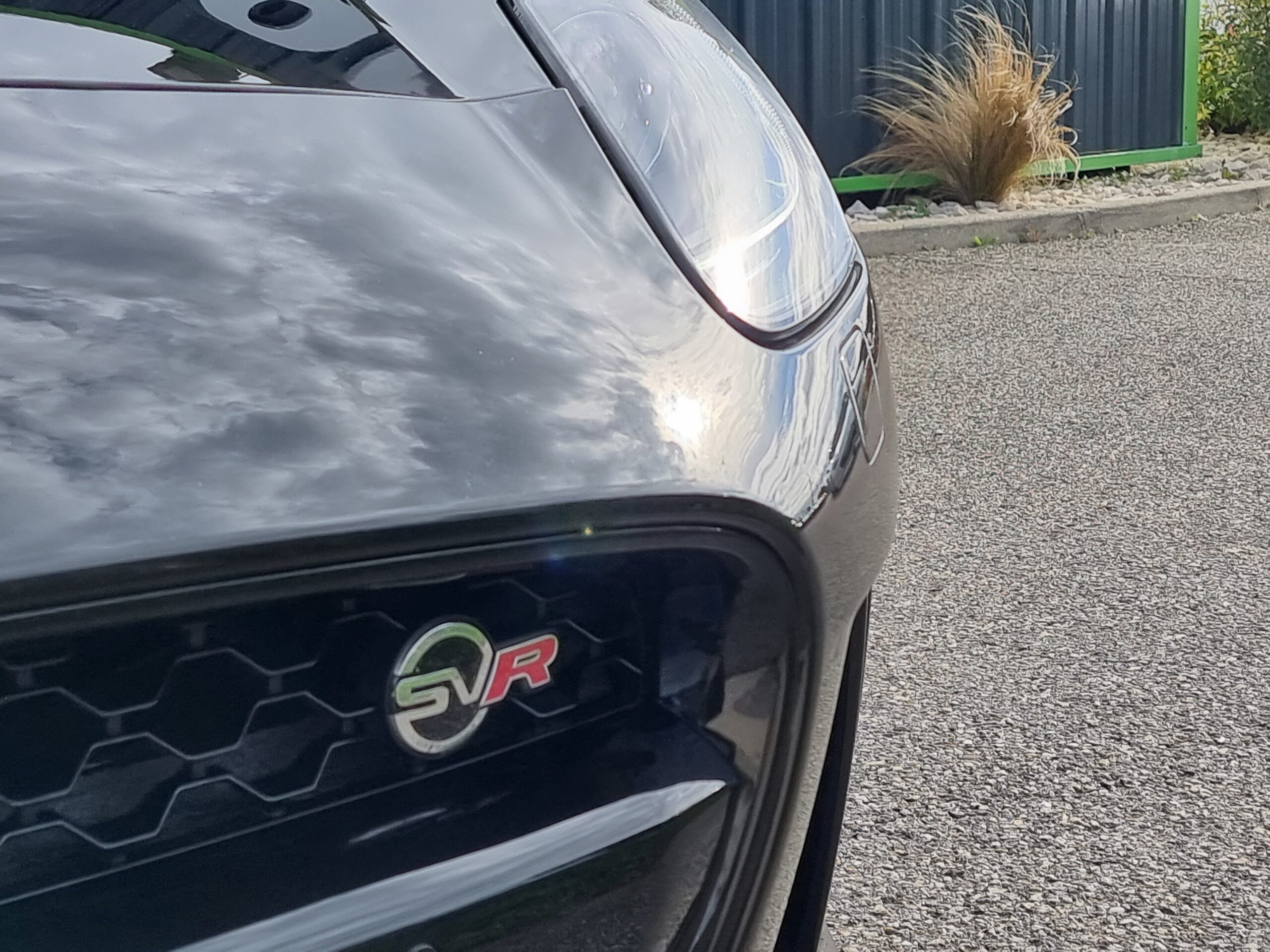 Photo JAGUAR F-TYPE COUPE 5.0 V8 SURALIMENTÉ 575CH SVR AWD BVA8