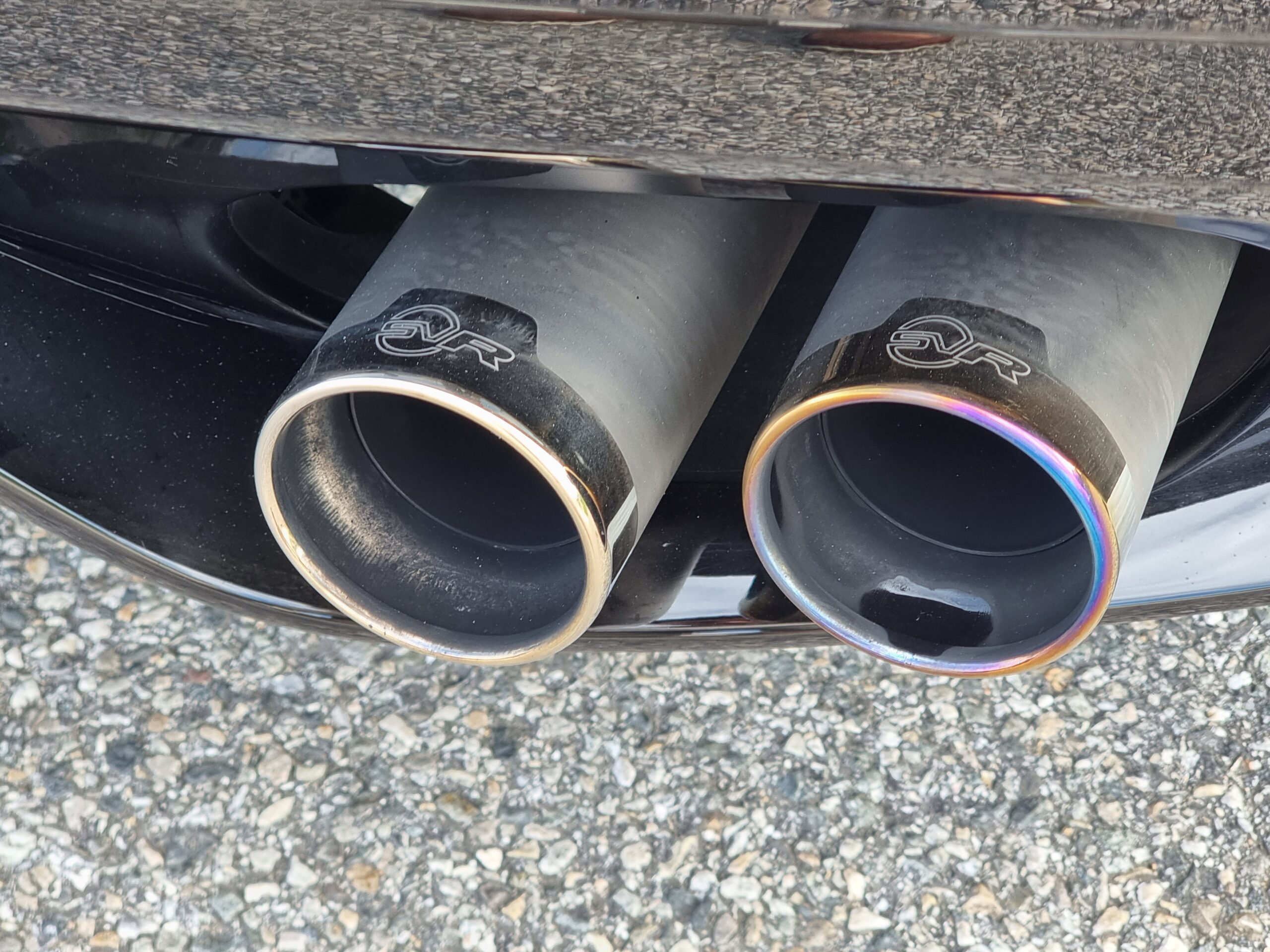 Photo JAGUAR F-TYPE COUPE 5.0 V8 SURALIMENTÉ 575CH SVR AWD BVA8