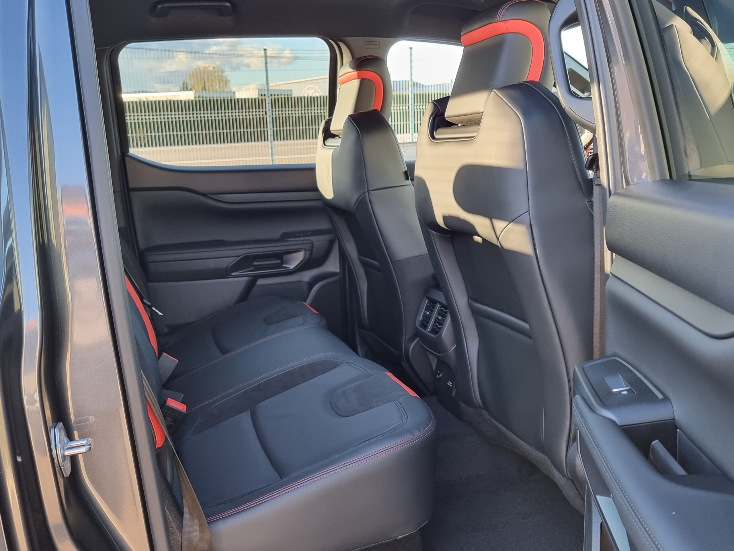 Photo FORD RANGER RAPTOR 2.0 DIESEL 210CV BVA10