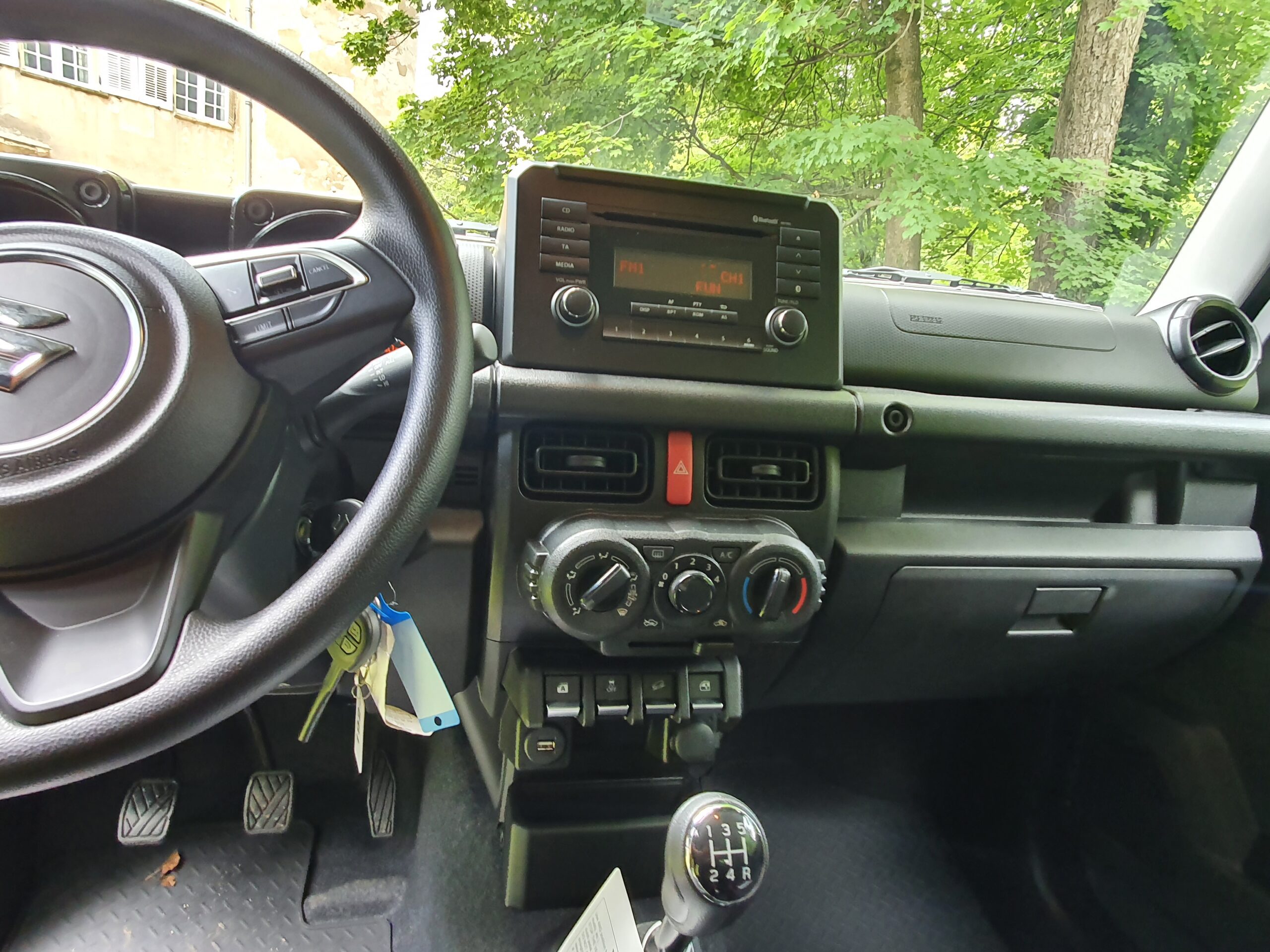 Photo SUZUKI JIMNY 1.5 4WD ALLGRIP 105CH
