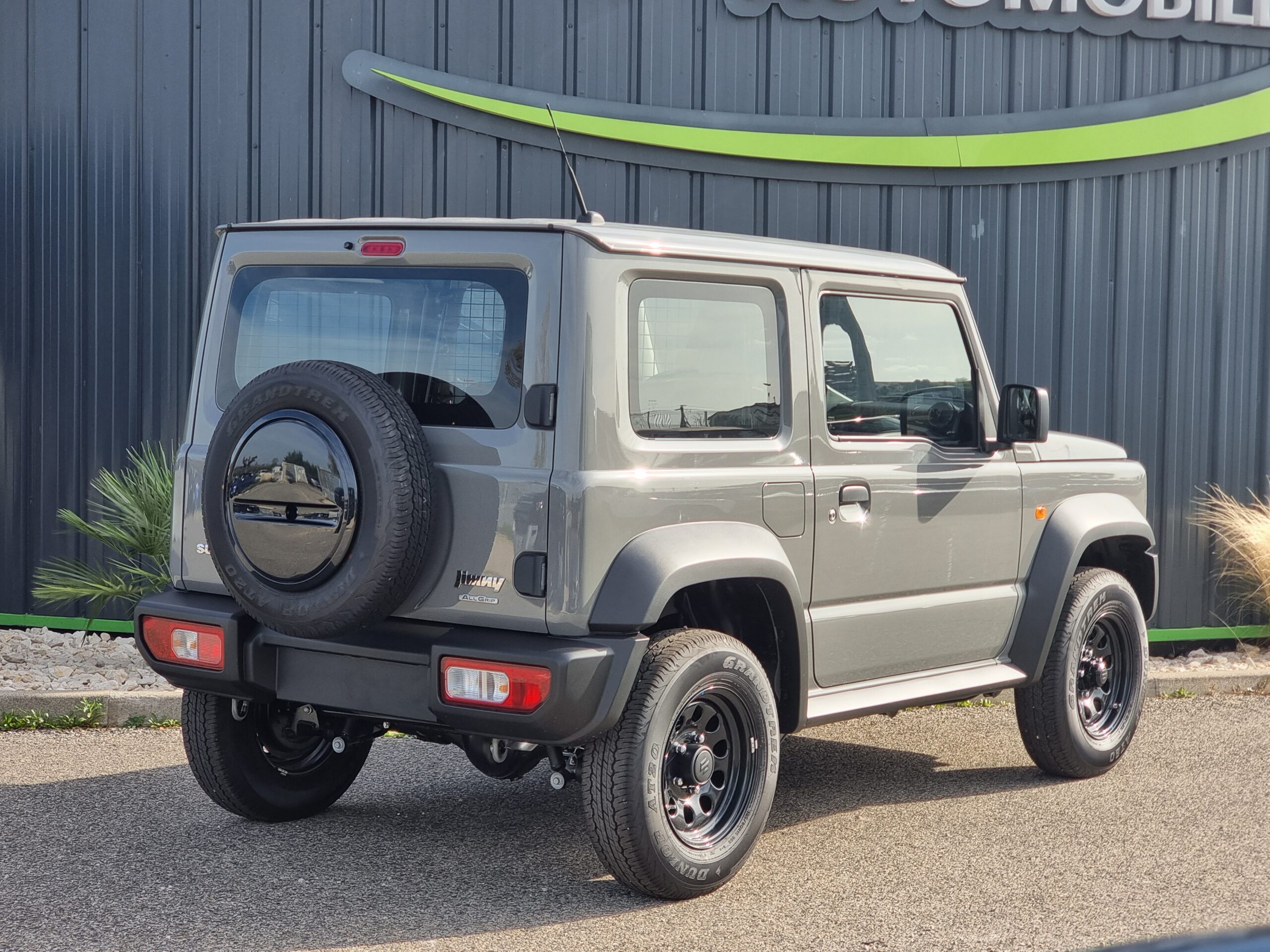 Photo SUZUKI JIMNY 1.5 4WD ALLGRIP 105CH