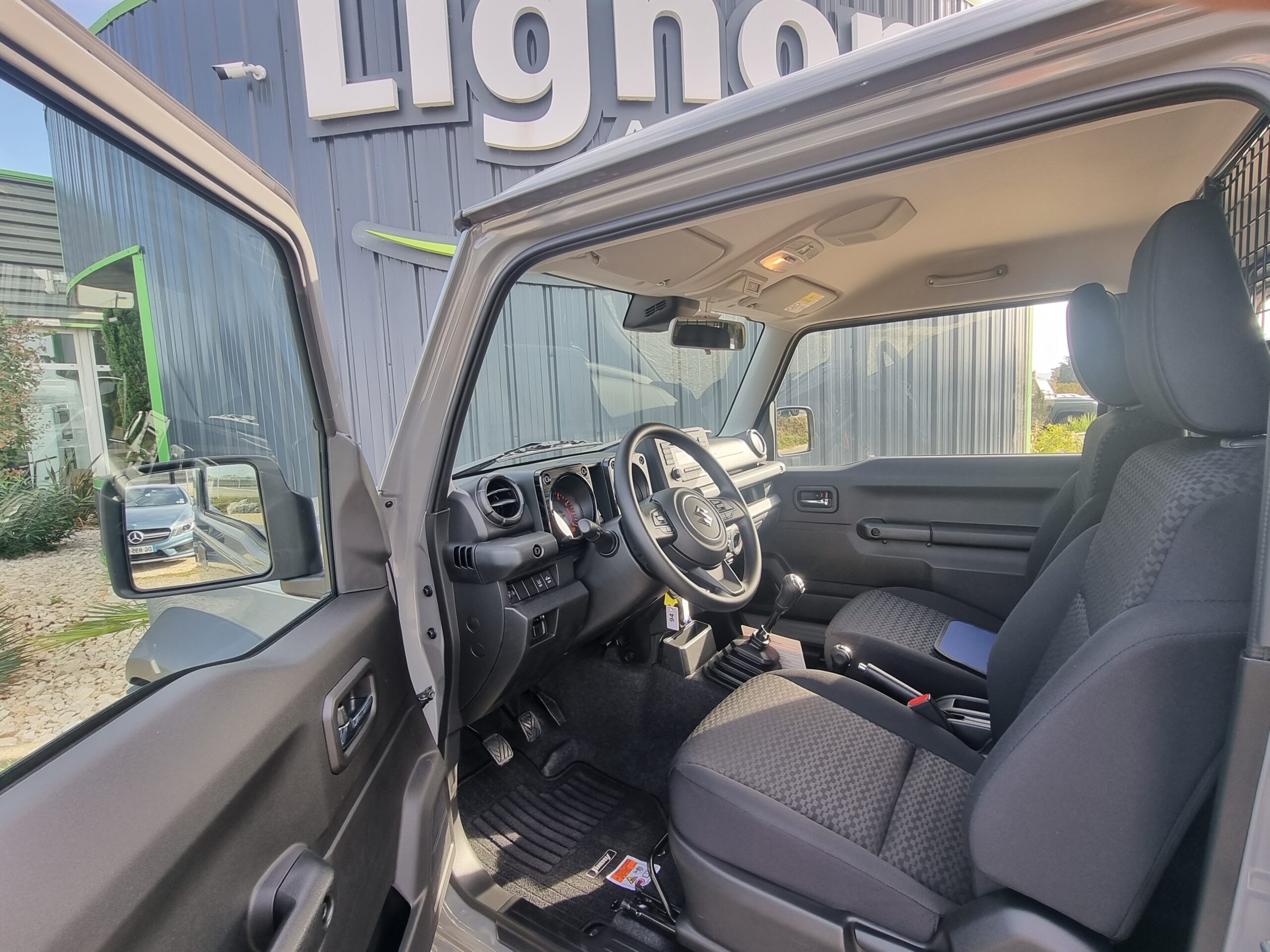 Photo SUZUKI JIMNY 1.5 4WD ALLGRIP 105CH