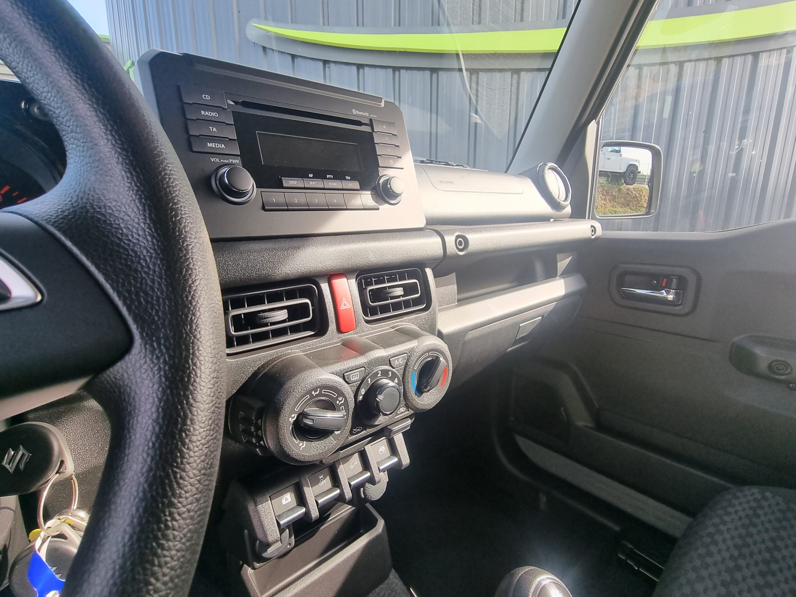 Photo SUZUKI JIMNY 1.5 4WD ALLGRIP 105CH