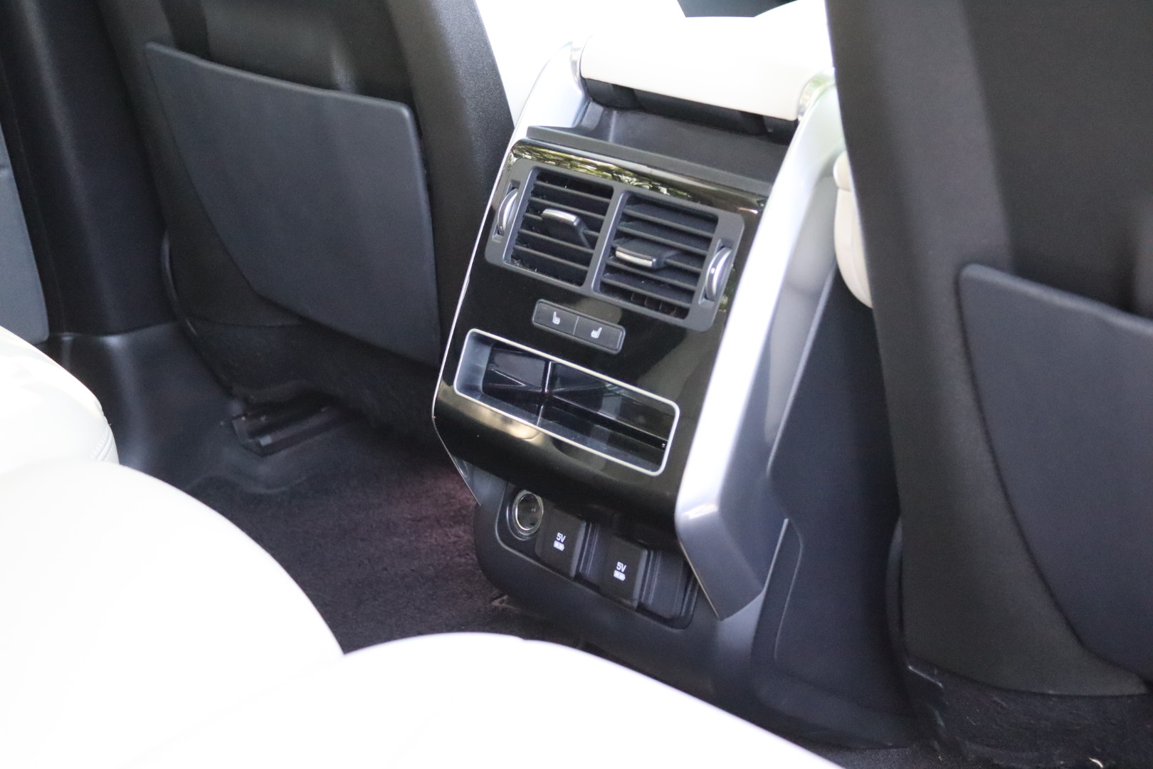 Photo  LAND ROVER RANGE ROVER SPORT P400E HSE PHEV