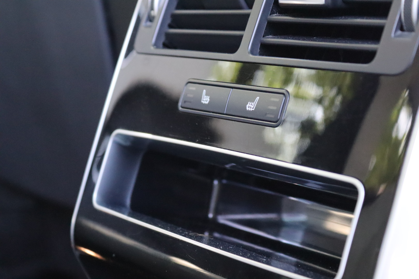 Photo  LAND ROVER RANGE ROVER SPORT P400E HSE PHEV