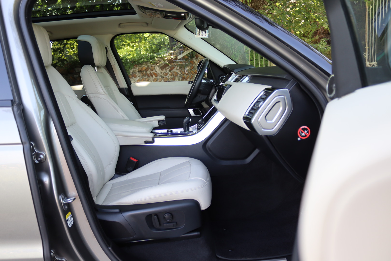 Photo  LAND ROVER RANGE ROVER SPORT P400E HSE PHEV
