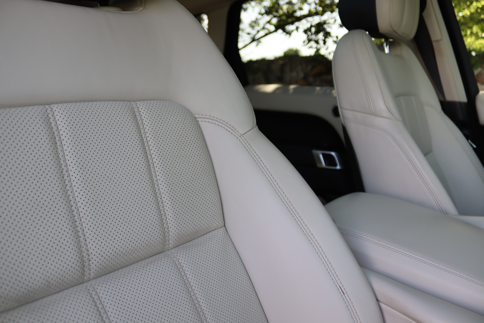 Photo  LAND ROVER RANGE ROVER SPORT P400E HSE PHEV