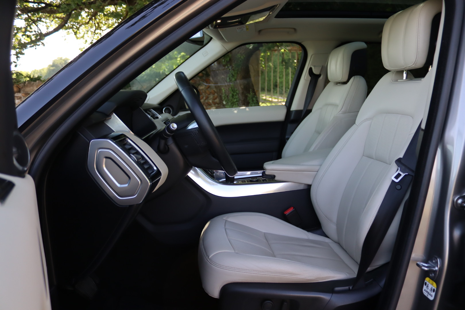 Photo  LAND ROVER RANGE ROVER SPORT P400E HSE PHEV