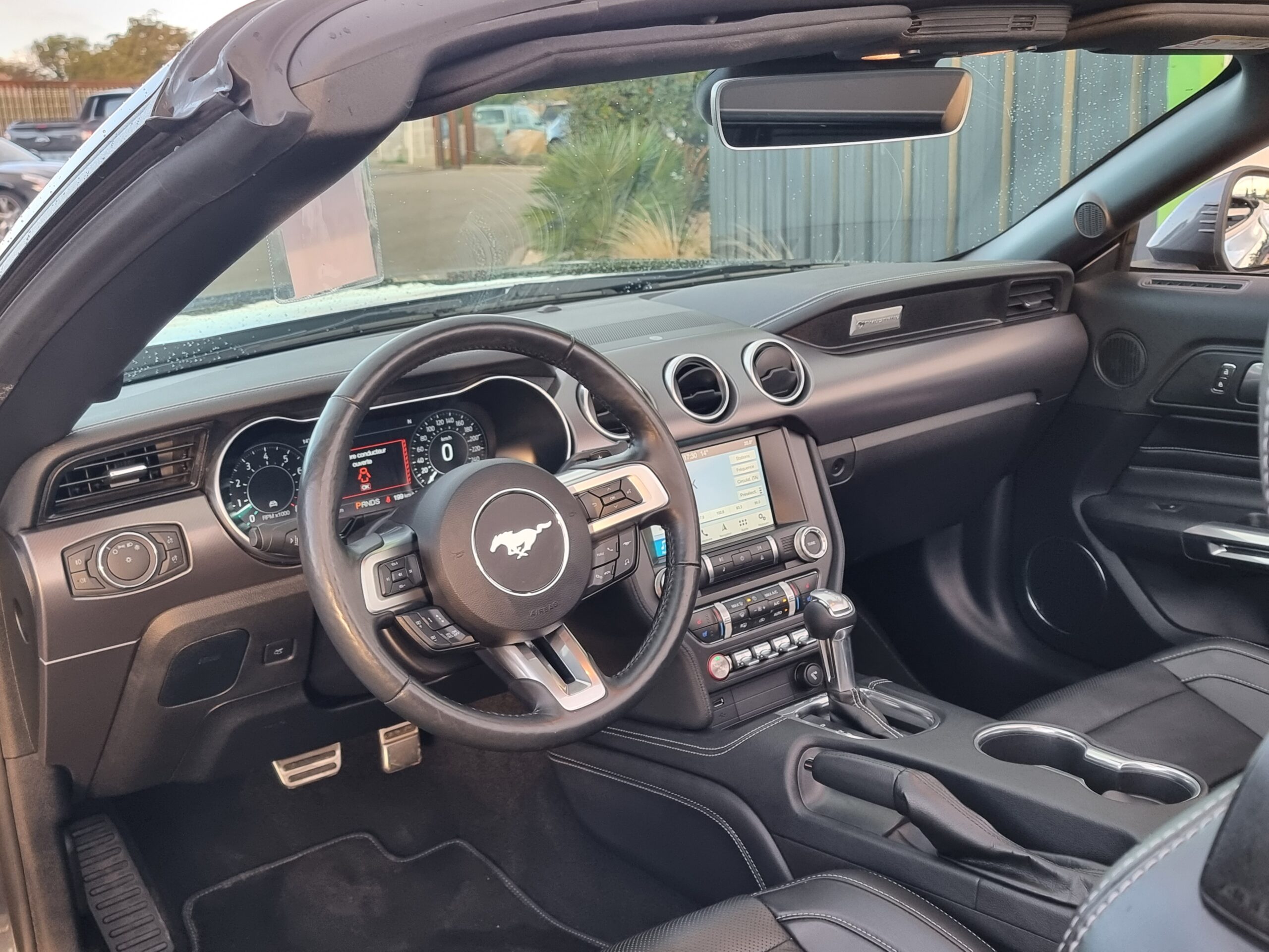 Photo FORD MUSTANG CABRIOLET GT 5.0L V8 450 BVA10 PREMIUM