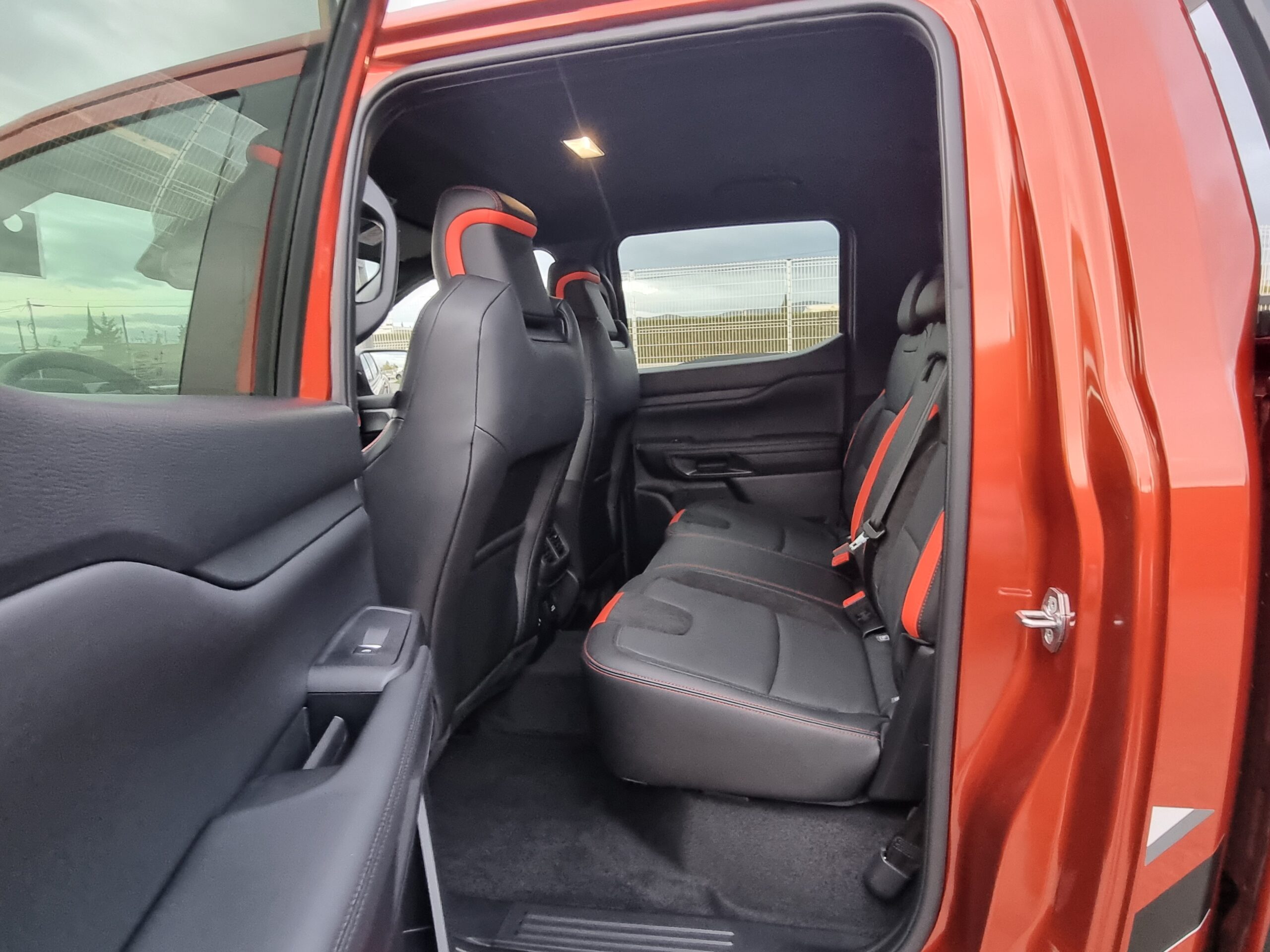 Photo FORD RANGER RAPTOR 3.0 ECOBOOST V6 292CV