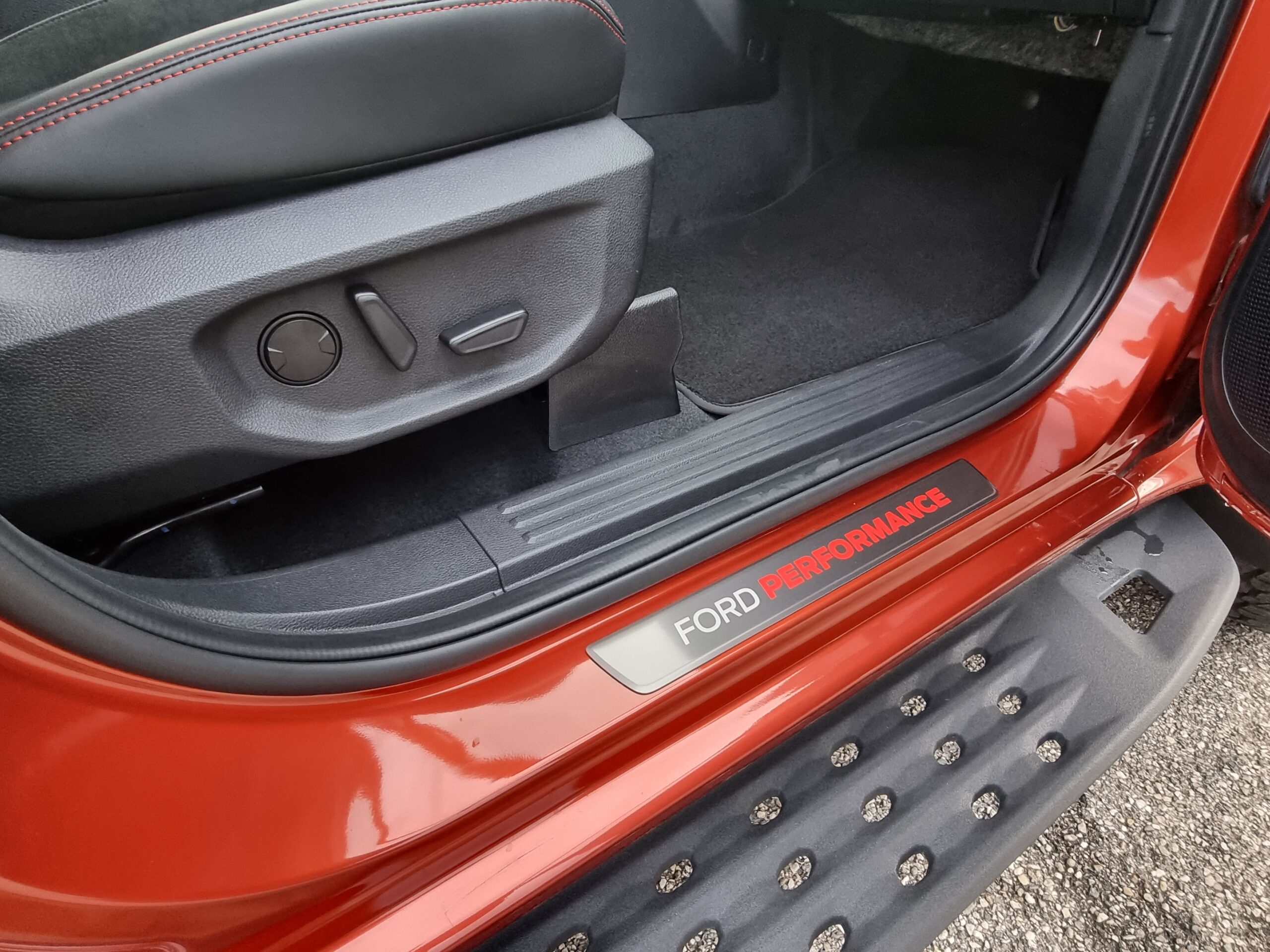 Photo FORD RANGER RAPTOR 3.0 ECOBOOST V6 292CV