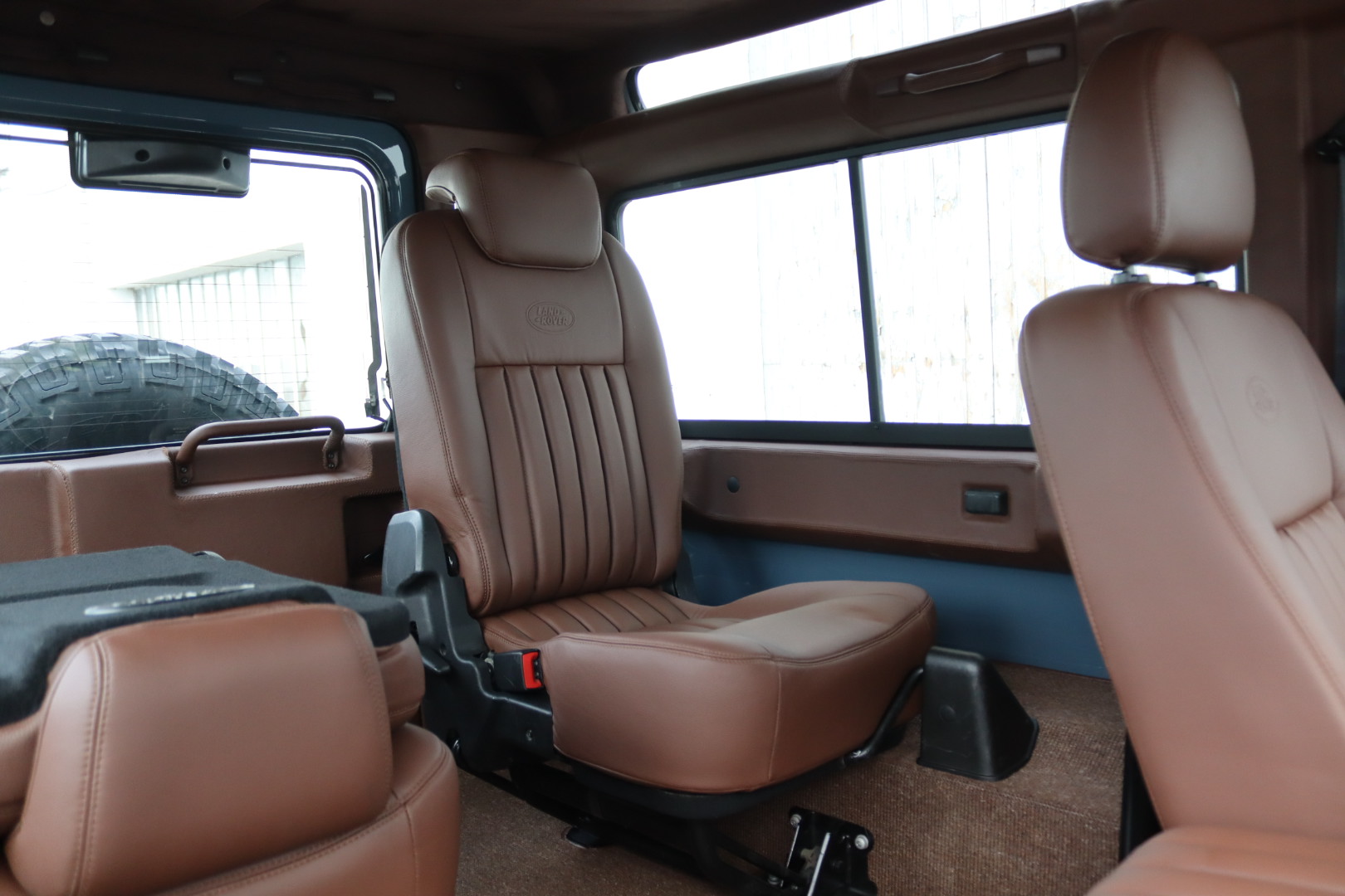 Photo DEFENDER 90 TD4 2.2L SW 4 PLACES