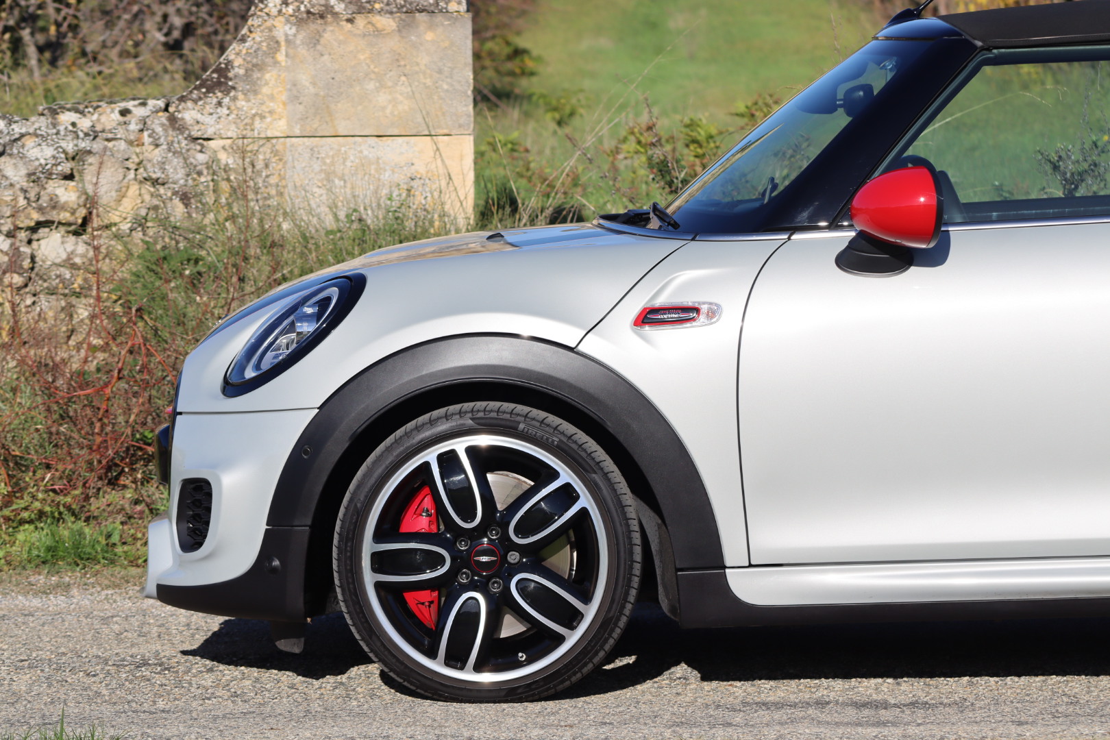 Photo MINI JOHN COOPER WORKS CABRIOLET 231 CH BVA8 JCW
