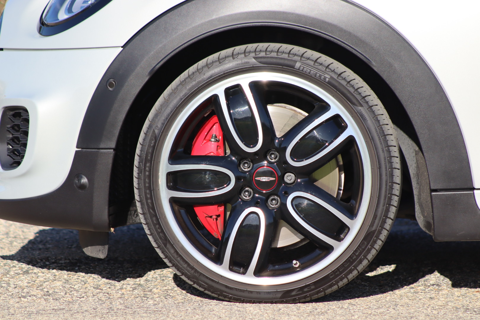 Photo MINI JOHN COOPER WORKS CABRIOLET 231 CH BVA8 JCW