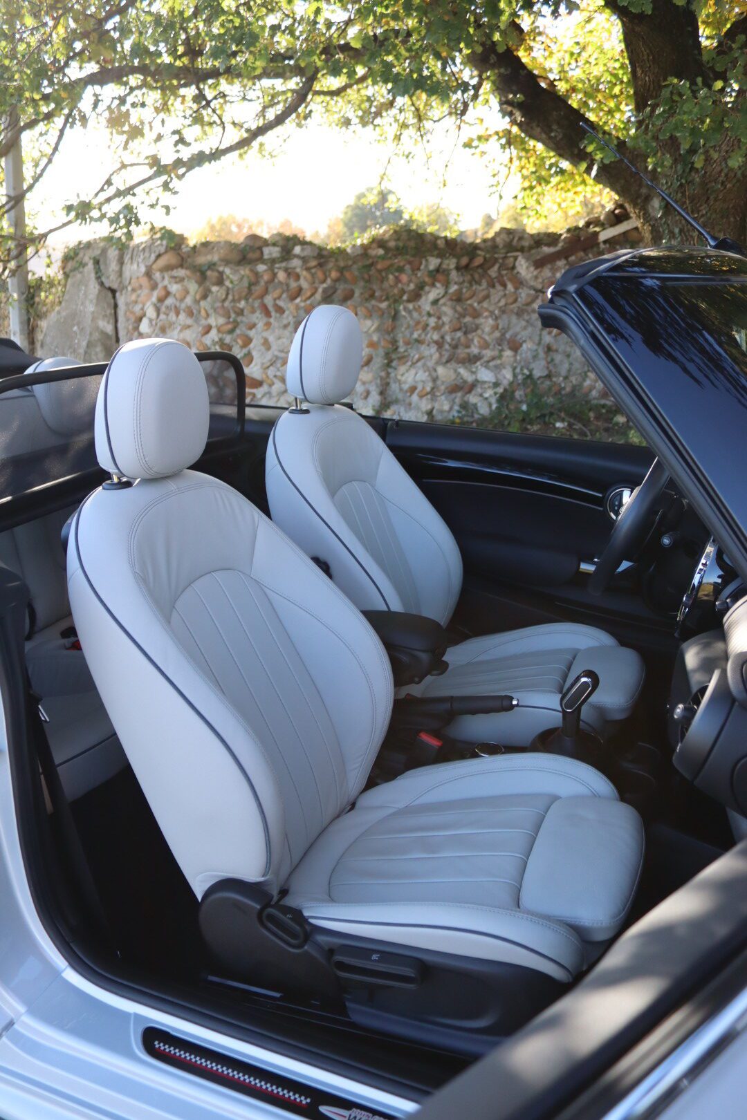 Photo MINI JOHN COOPER WORKS CABRIOLET 231 CH BVA8 JCW