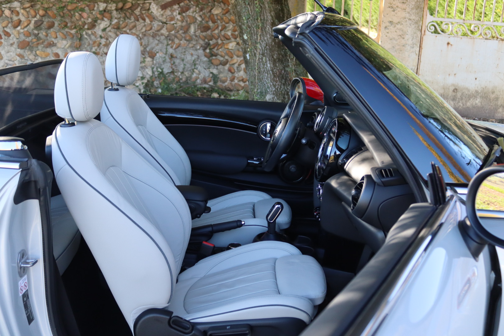Photo MINI JOHN COOPER WORKS CABRIOLET 231 CH BVA8 JCW