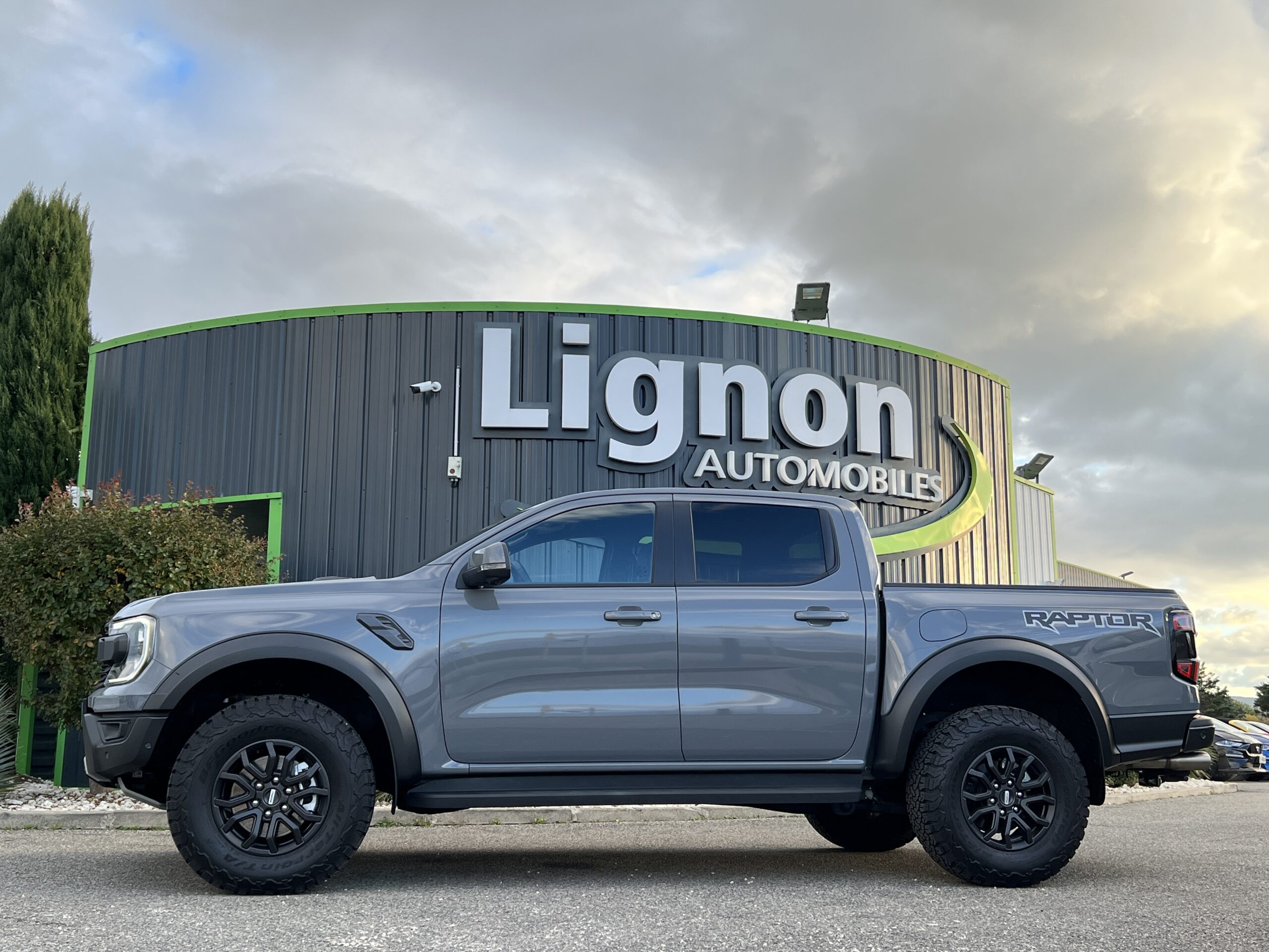 Photo FORD RANGER RAPTOR 3.0 ECOBOOST V6 292CV