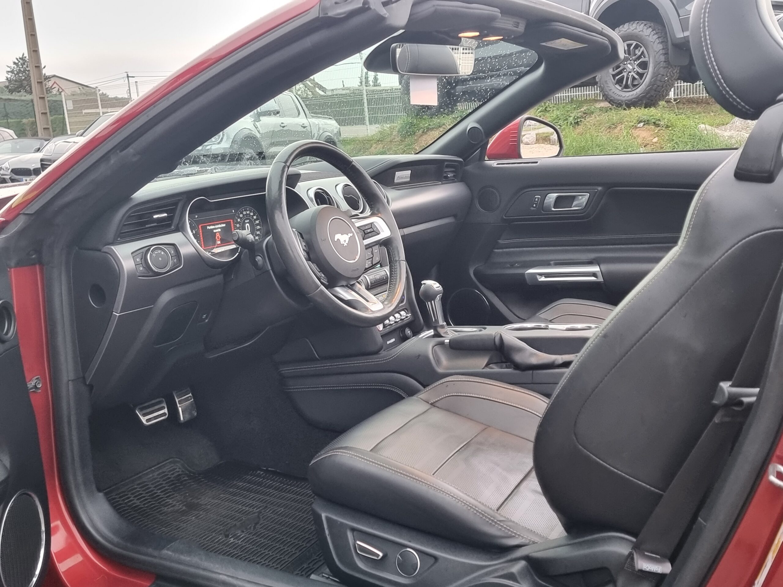 Photo FORD MUSTANG CABRIOLET GT 5.0L V8 450 BVA10 PREMIUM
