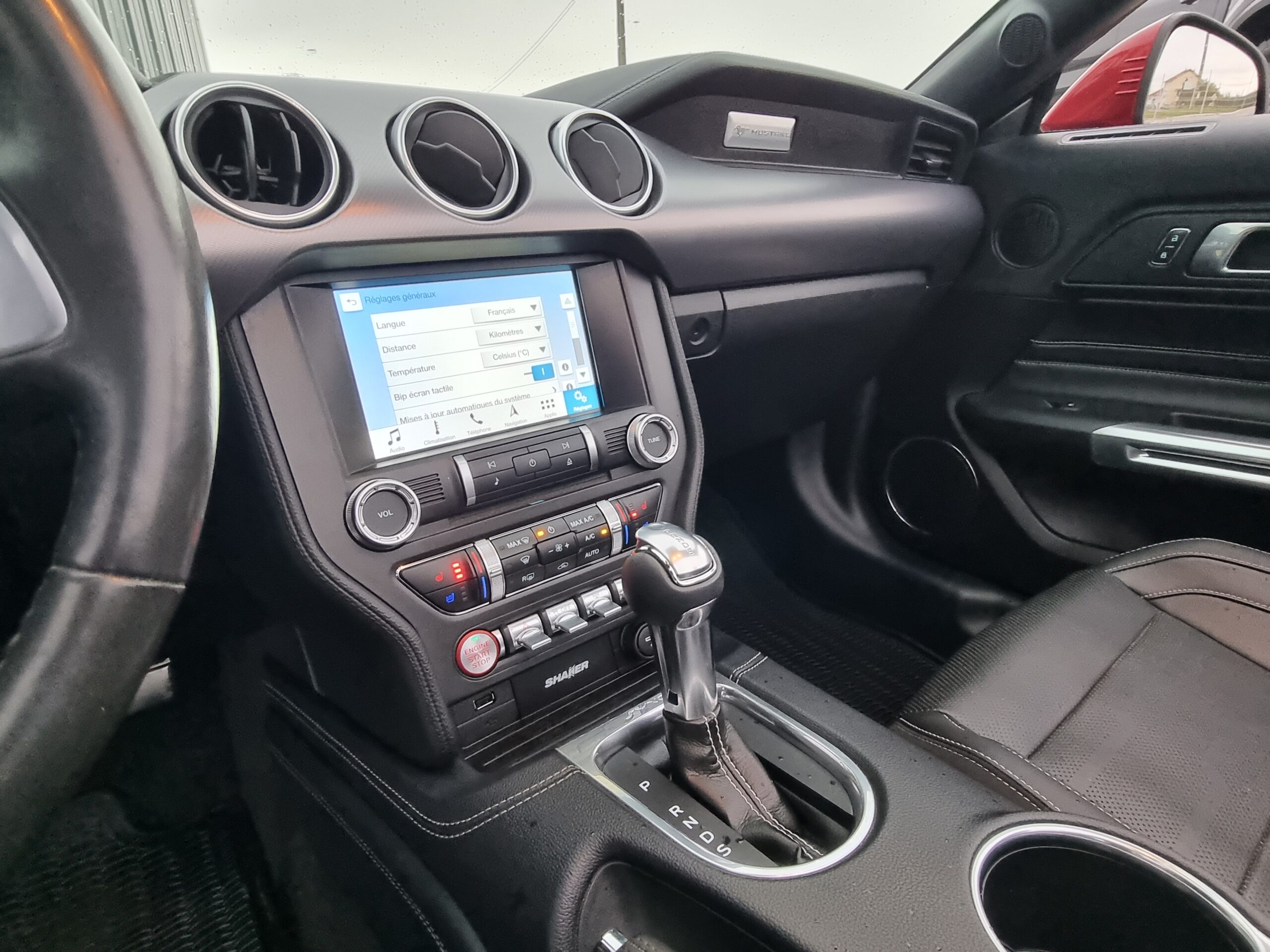 Photo FORD MUSTANG CABRIOLET GT 5.0L V8 450 BVA10 PREMIUM