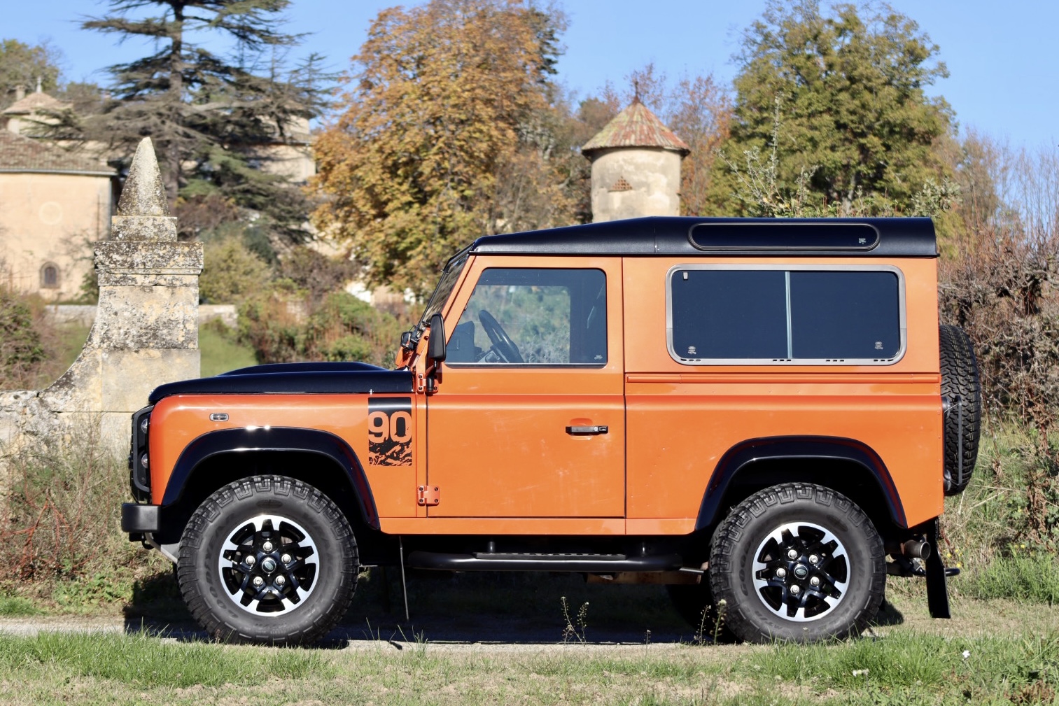 Photo LAND ROVER DEFENDER 90 TD4 2.2 ADVENTURE EDITION