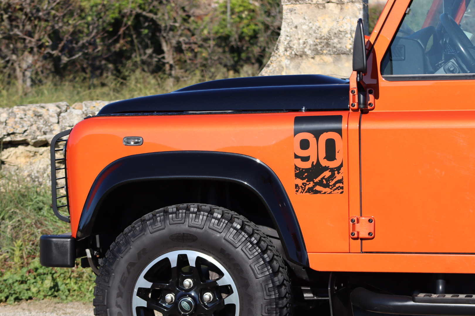 Photo LAND ROVER DEFENDER 90 TD4 2.2 ADVENTURE EDITION