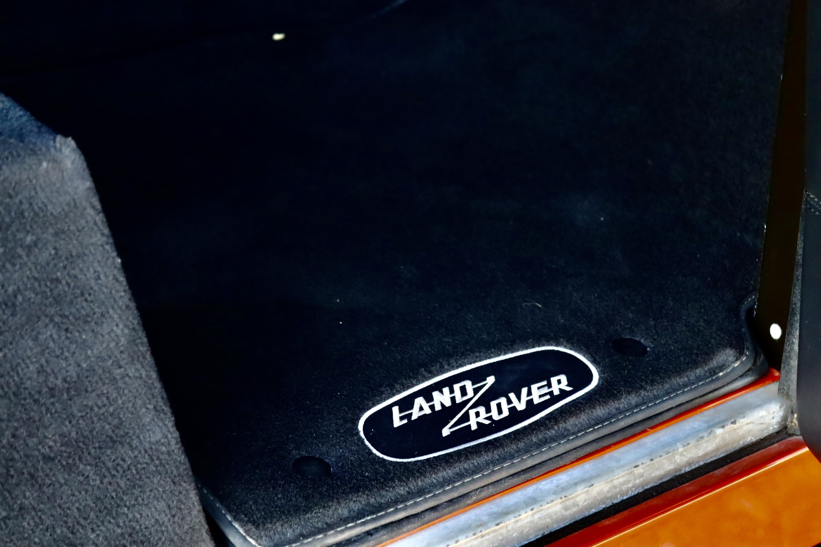 Photo LAND ROVER DEFENDER 90 TD4 2.2 ADVENTURE EDITION