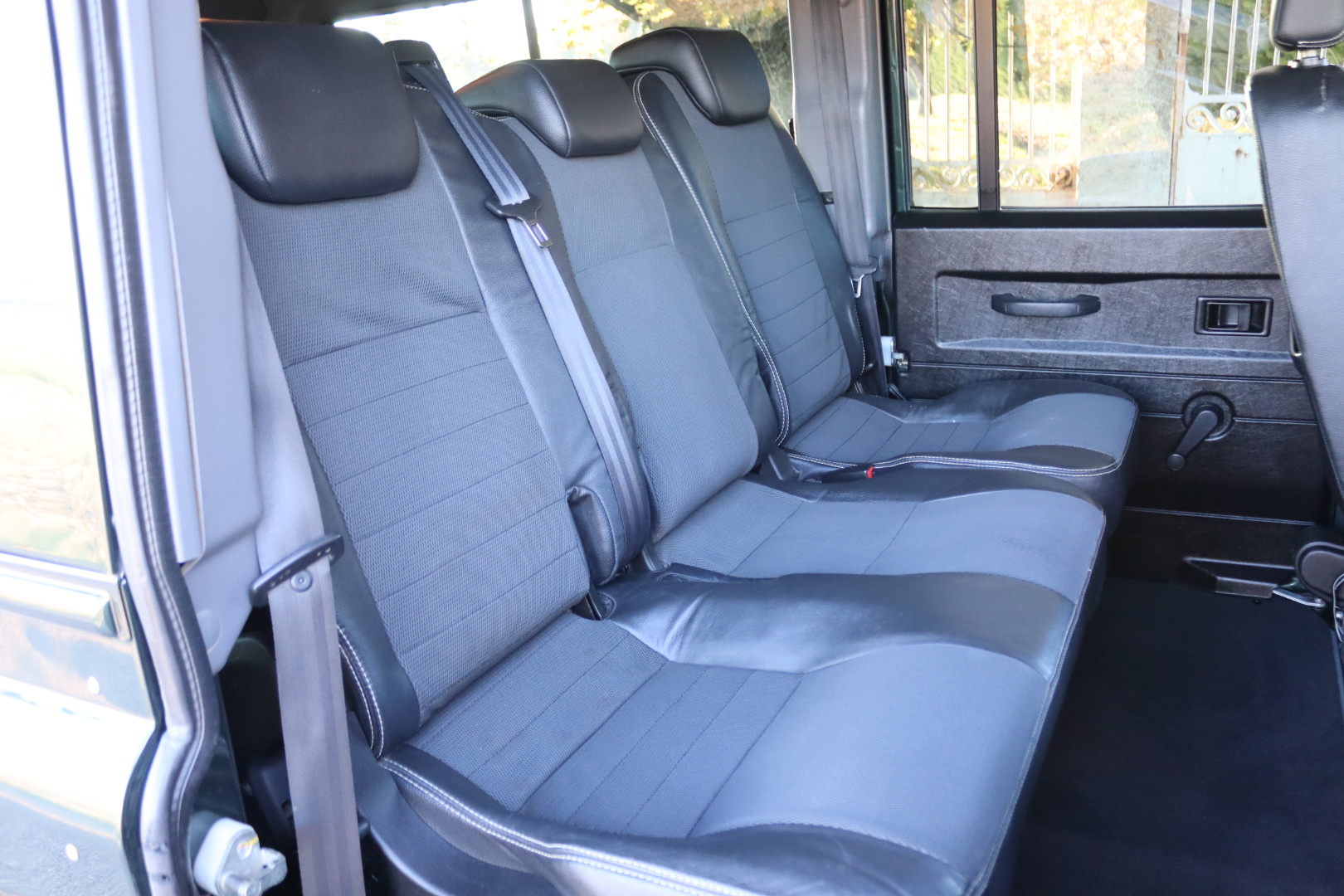 Photo LAND ROVER DEFENDER 2.4 TD4 SW 5 PLACES