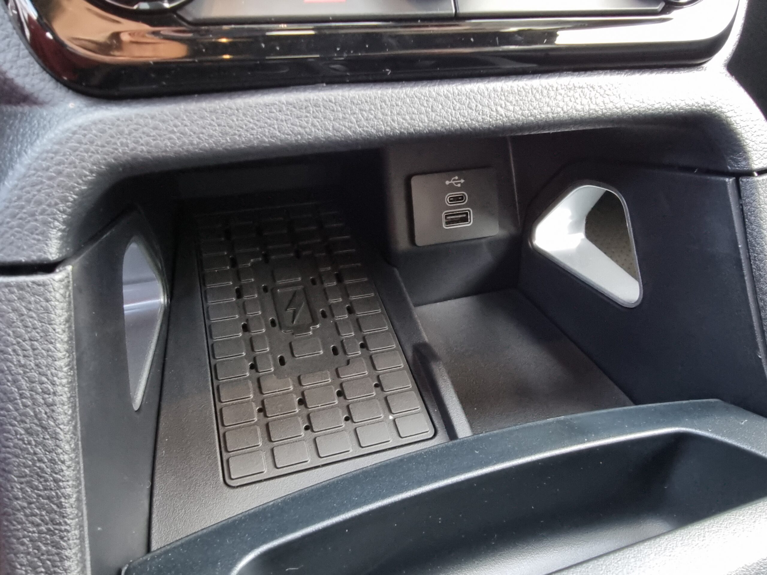 Photo FORD RANGER 3.0 V6 240 WILDTRACK BVA10 SANS MALUS DISPONIBLE IMMEDIATEMENT