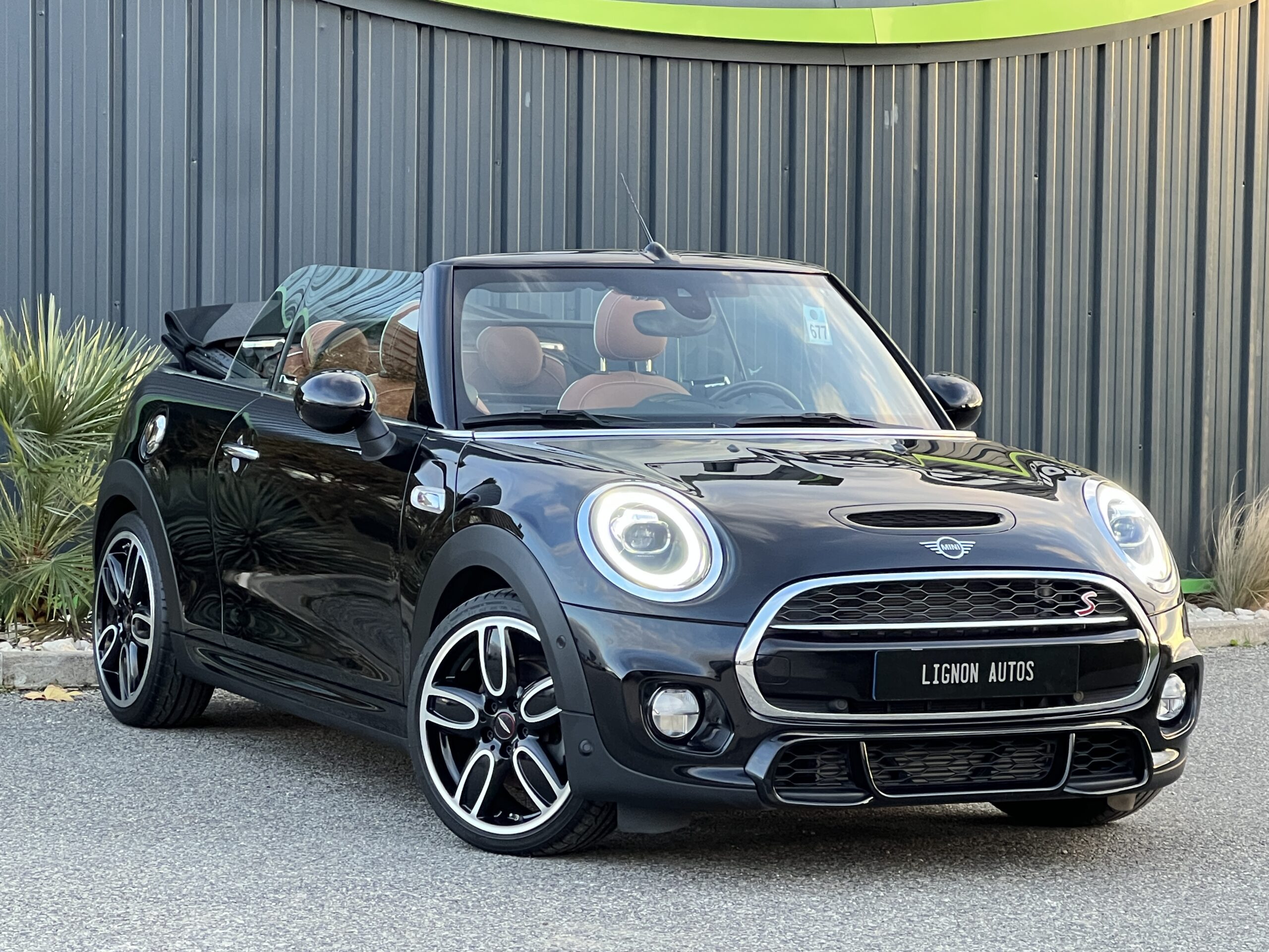 Photo Mini Cabrio III (F57) Cooper S 192ch John Cooper Works BVA7 