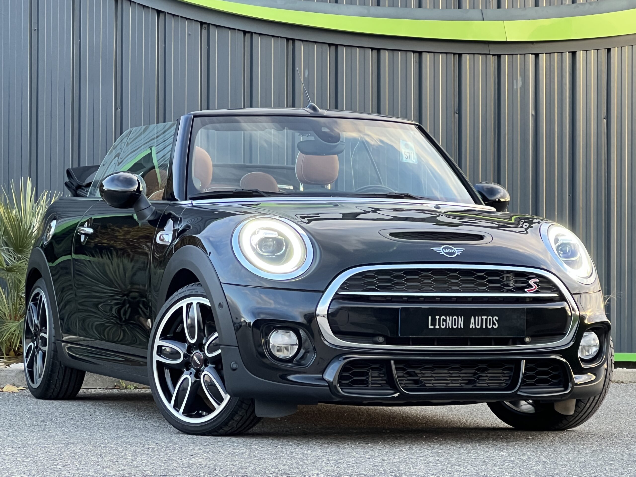 Photo Mini Cabrio III (F57) Cooper S 192ch John Cooper Works BVA7 