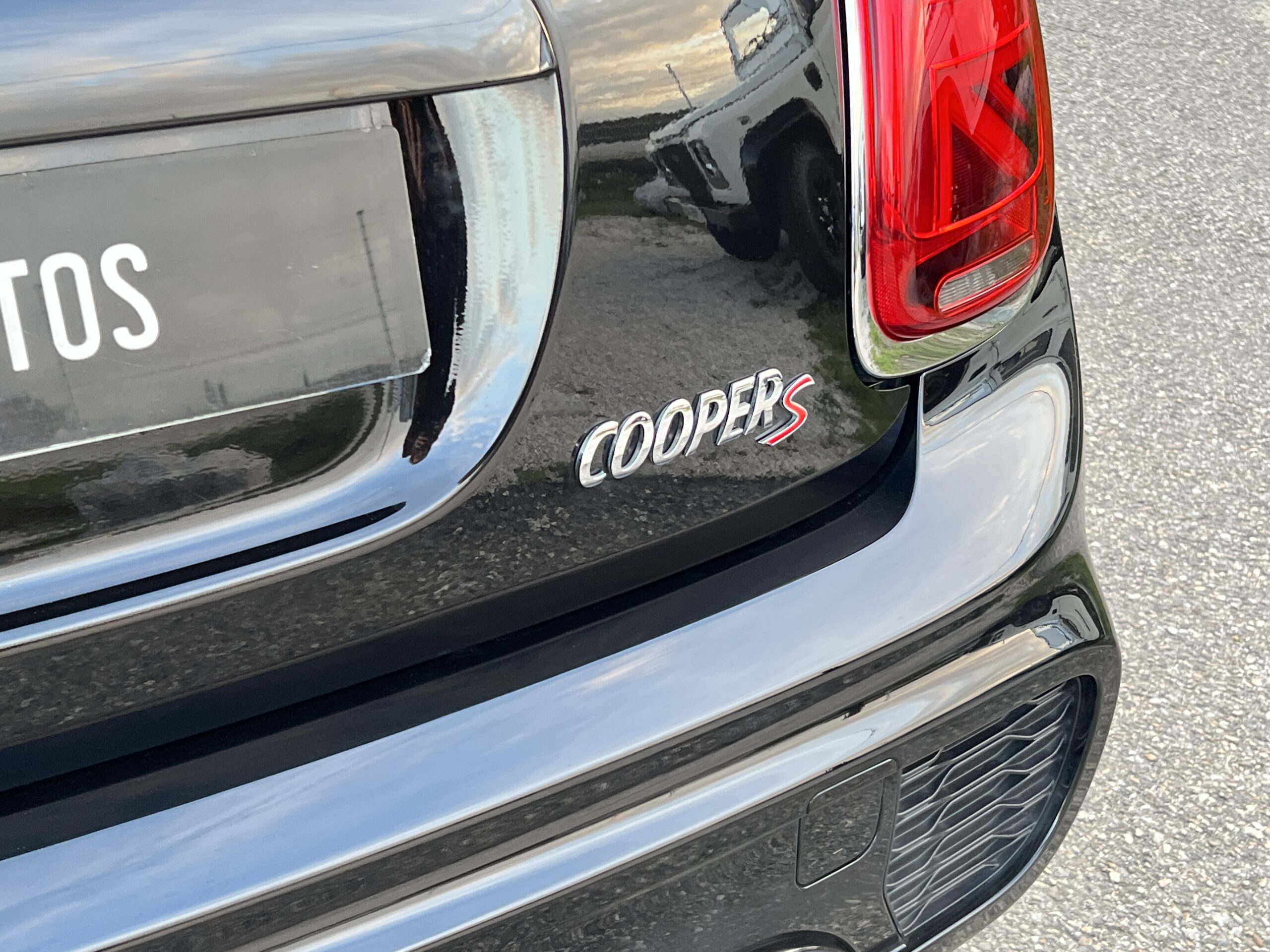 Photo Mini Cabrio III (F57) Cooper S 192ch John Cooper Works BVA7 