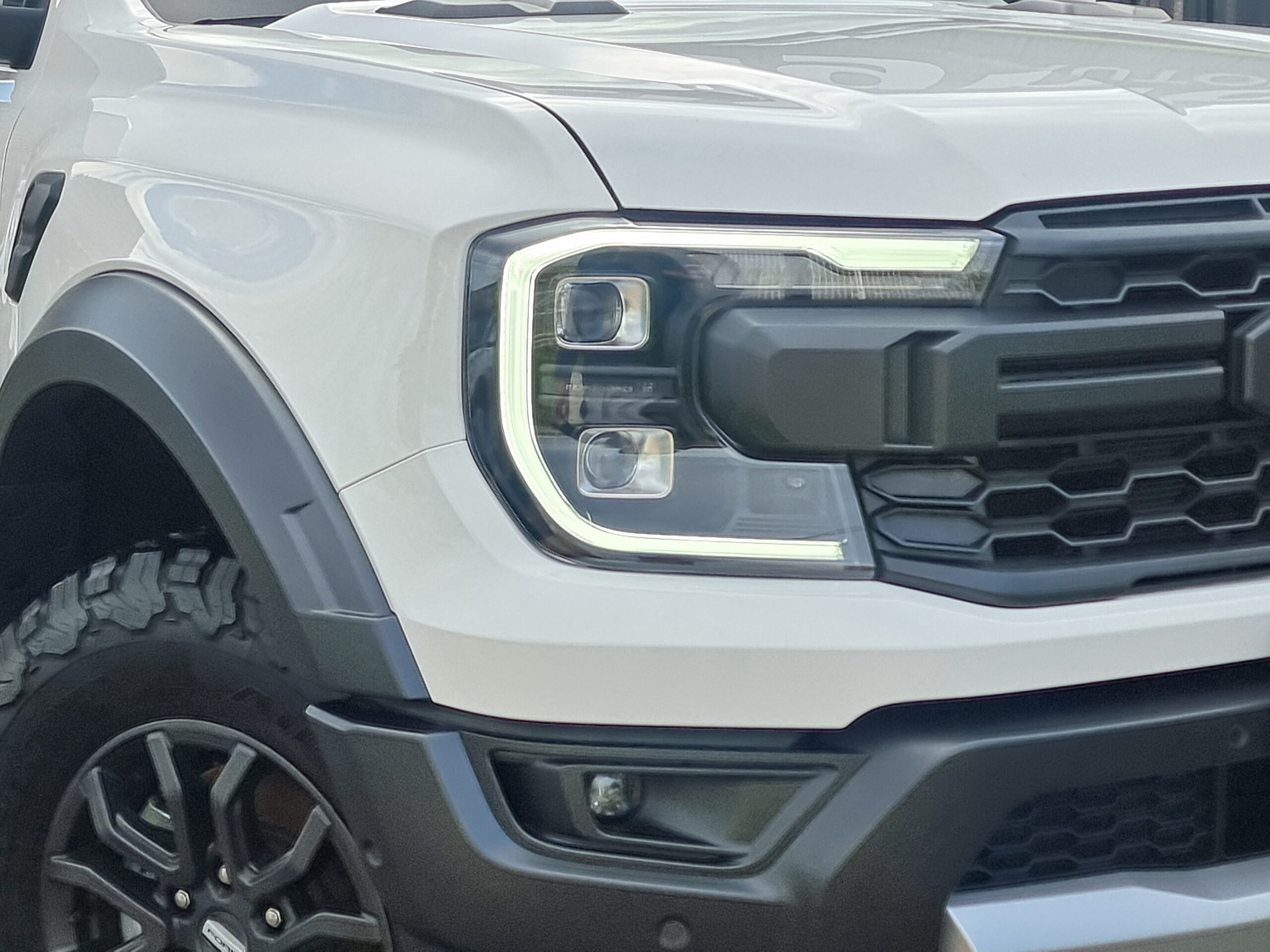 Photo FORD RANGER RAPTOR 3.0L ECOBOOST V6 292CV 2023