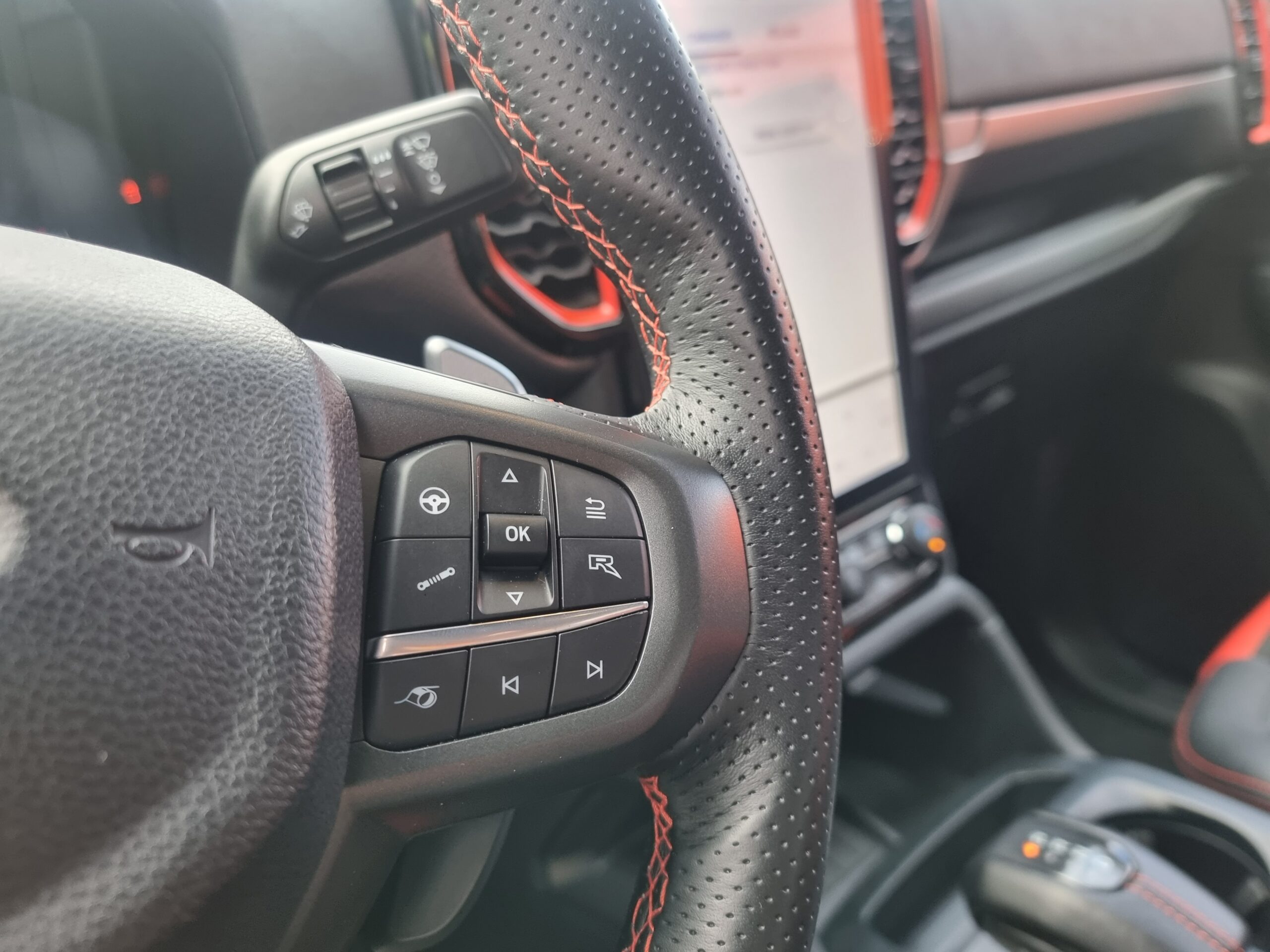 Photo FORD RANGER RAPTOR 3.0L ECOBOOST V6 292CV 2023