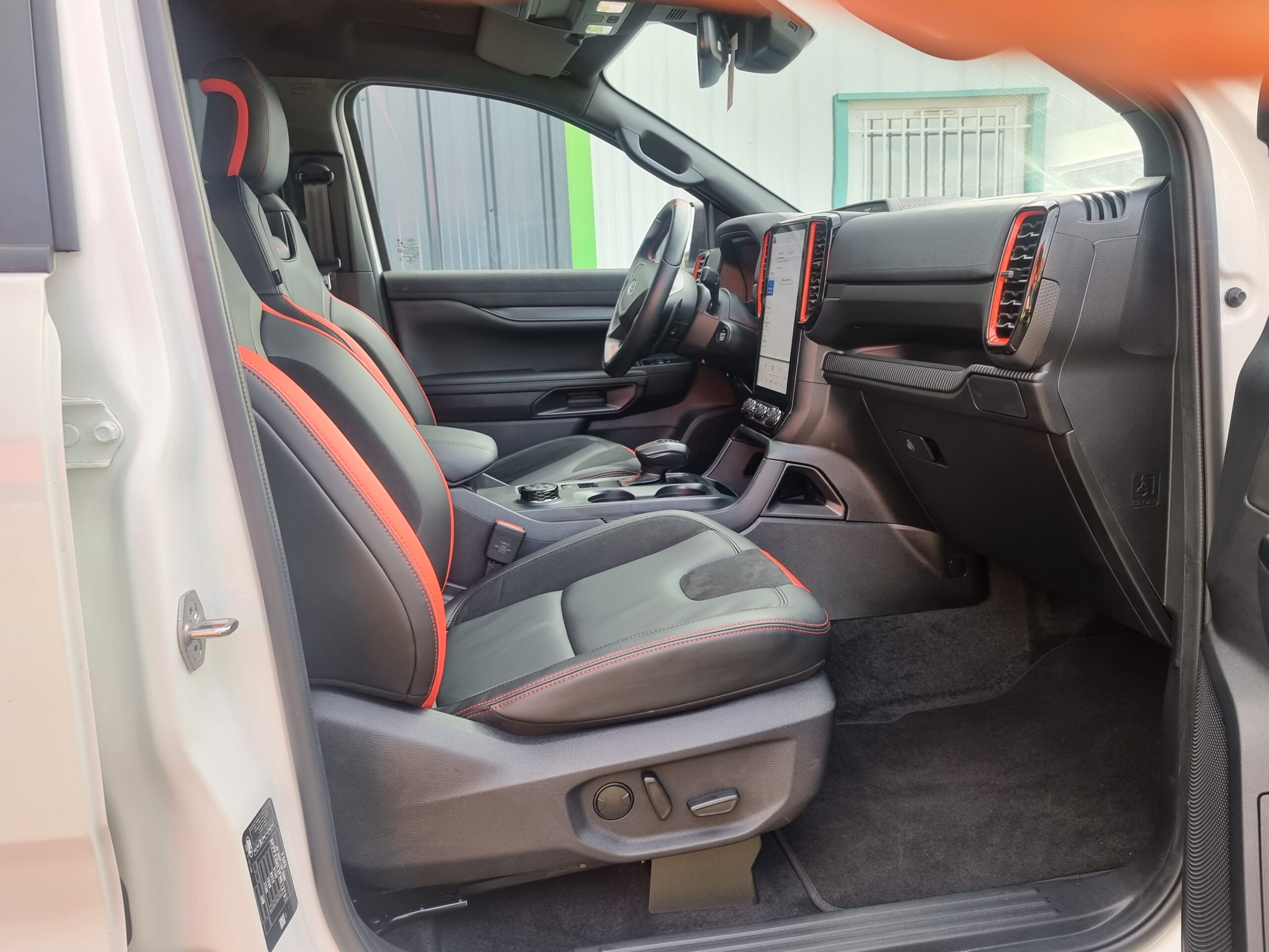 Photo FORD RANGER RAPTOR 3.0L ECOBOOST V6 292CV 2023