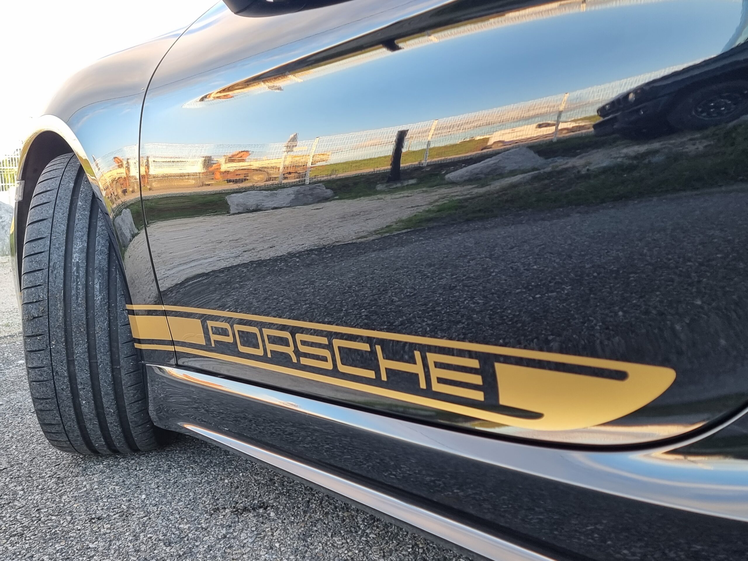 Photo PORSCHE 718 CAYMAN GTS 2.5 365 CV