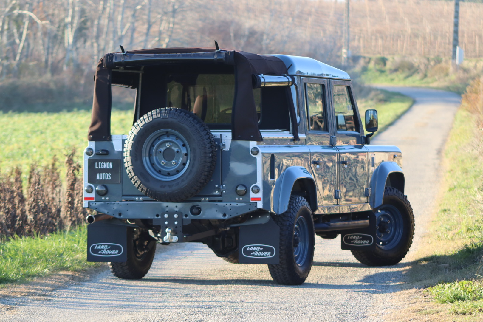Photo DEFENDER 110 TD5 CREW CAB R.A.F. BLUE 5 PLACES