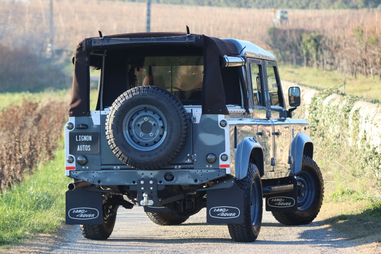 Photo DEFENDER 110 TD5 CREW CAB R.A.F. BLUE 5 PLACES